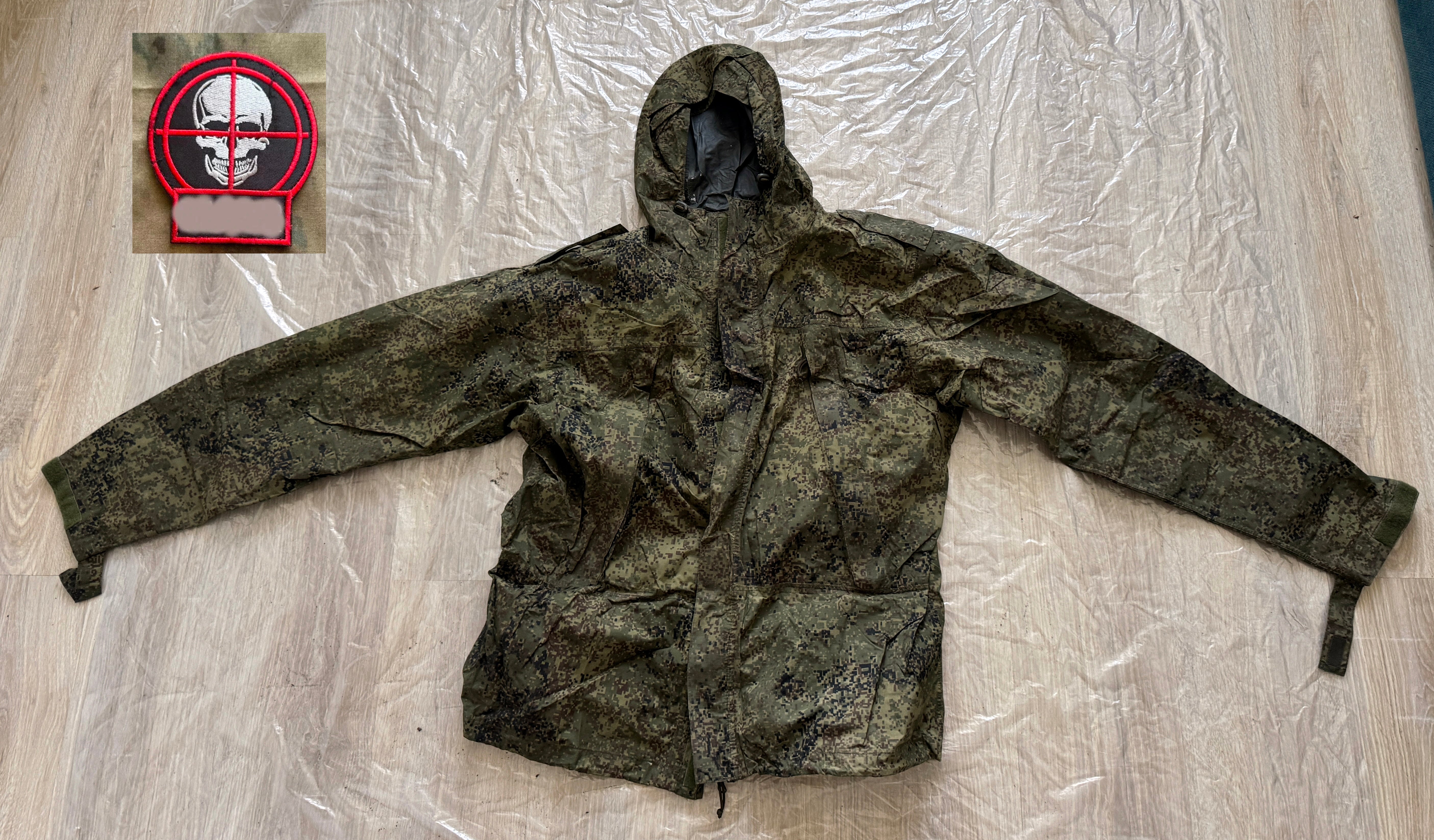 Trophy russian PMC soldier windbreaker jacket patch camouflage EMR uniform military army Russia Ukraine war 2022-2024