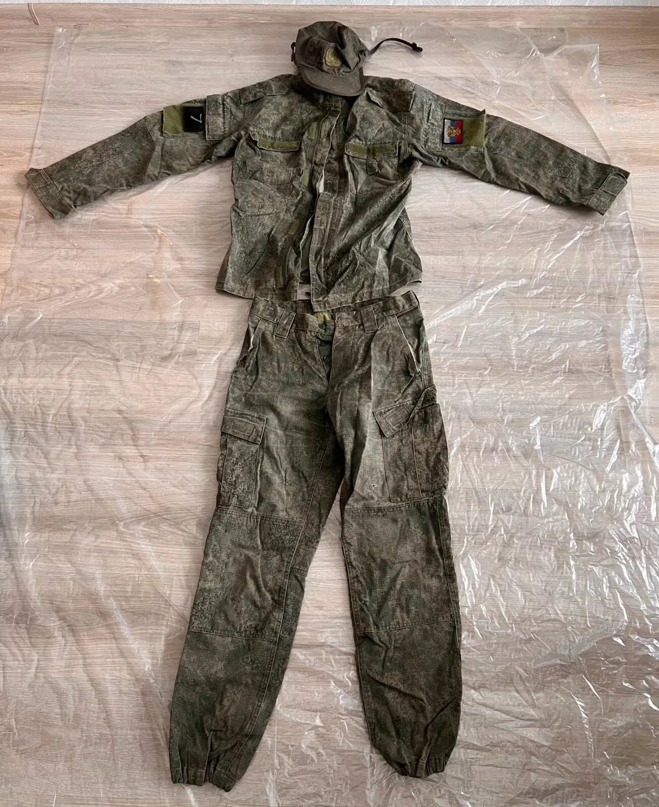 Trophy russian soldier set uniform jacket patch costume pants cap camo EMR military army Russia Ukraine war 2022-2024