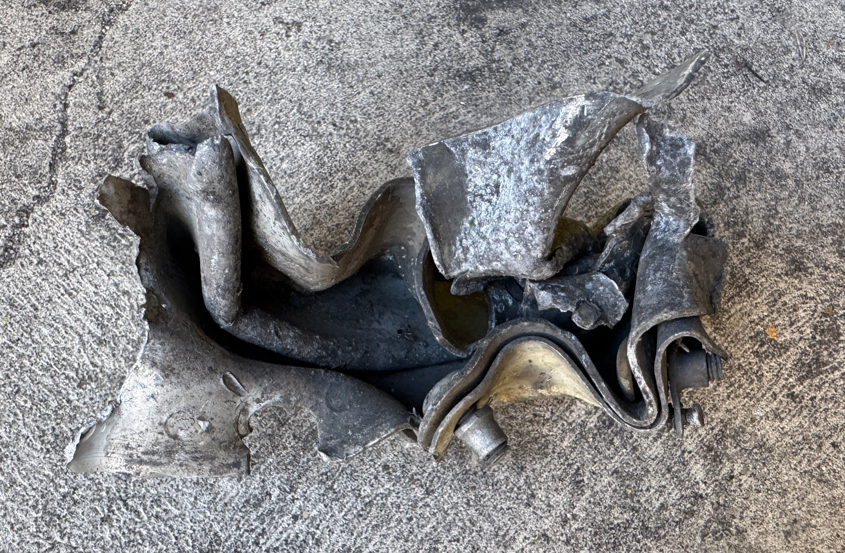 Trophy part of the front-line supersonic fighter-bomber SU 34 russian shot down aviation russia Ukraine war #245