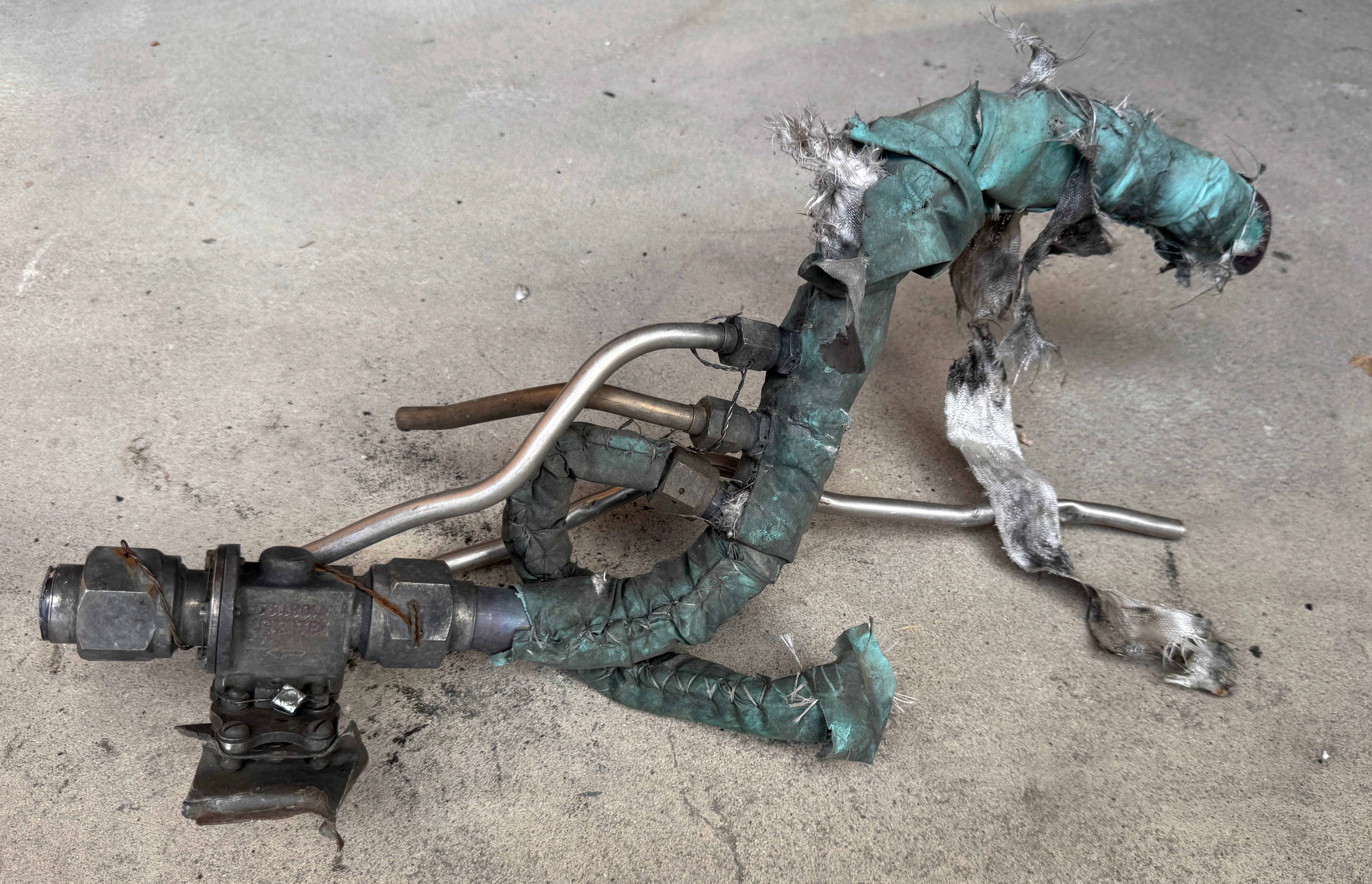 Trophy part of the air conditioning system supersonic fighter-bomber SU 34 russian shot down aviation russia Ukraine war #296