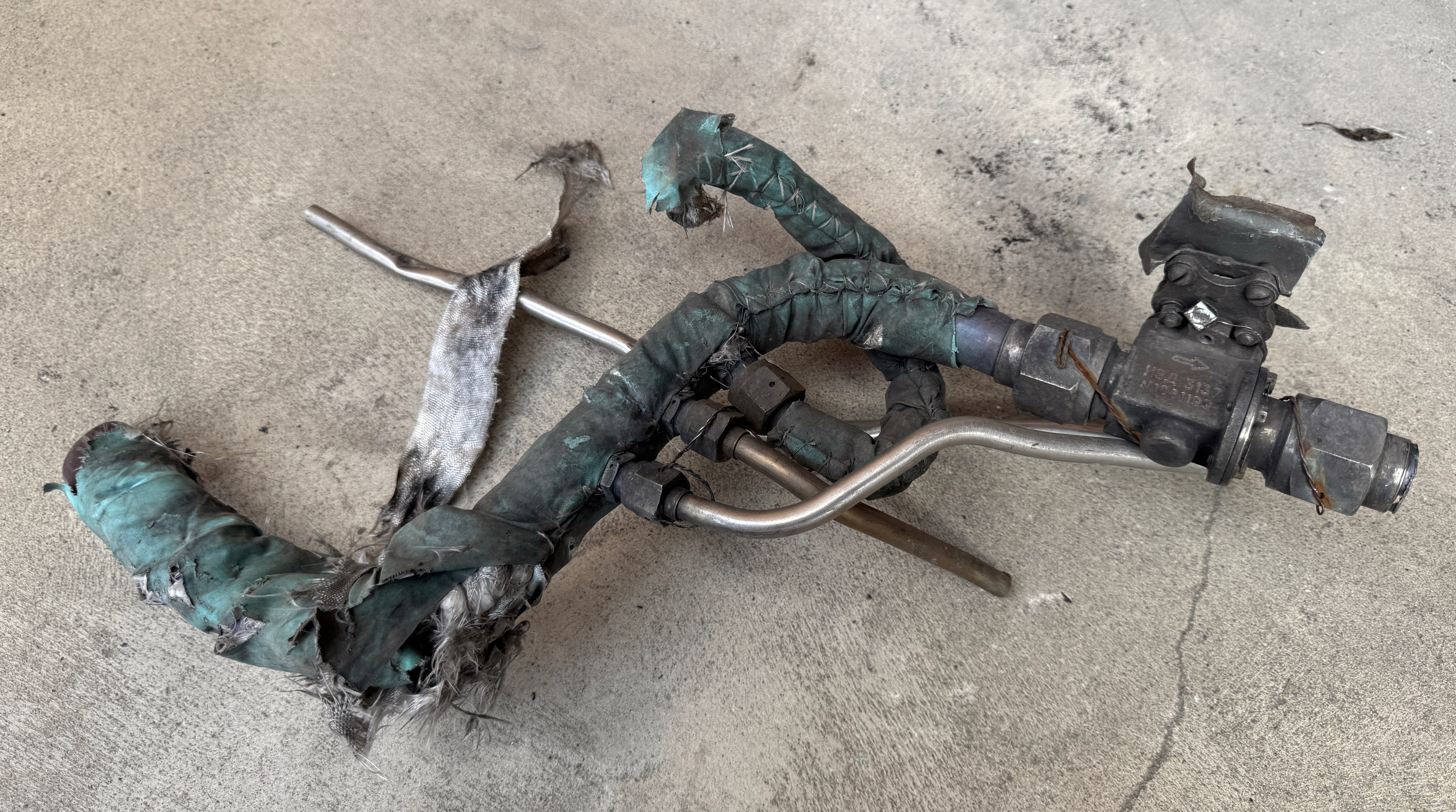 Trophy part of the air conditioning system supersonic fighter-bomber SU 34 russian shot down aviation russia Ukraine war #296