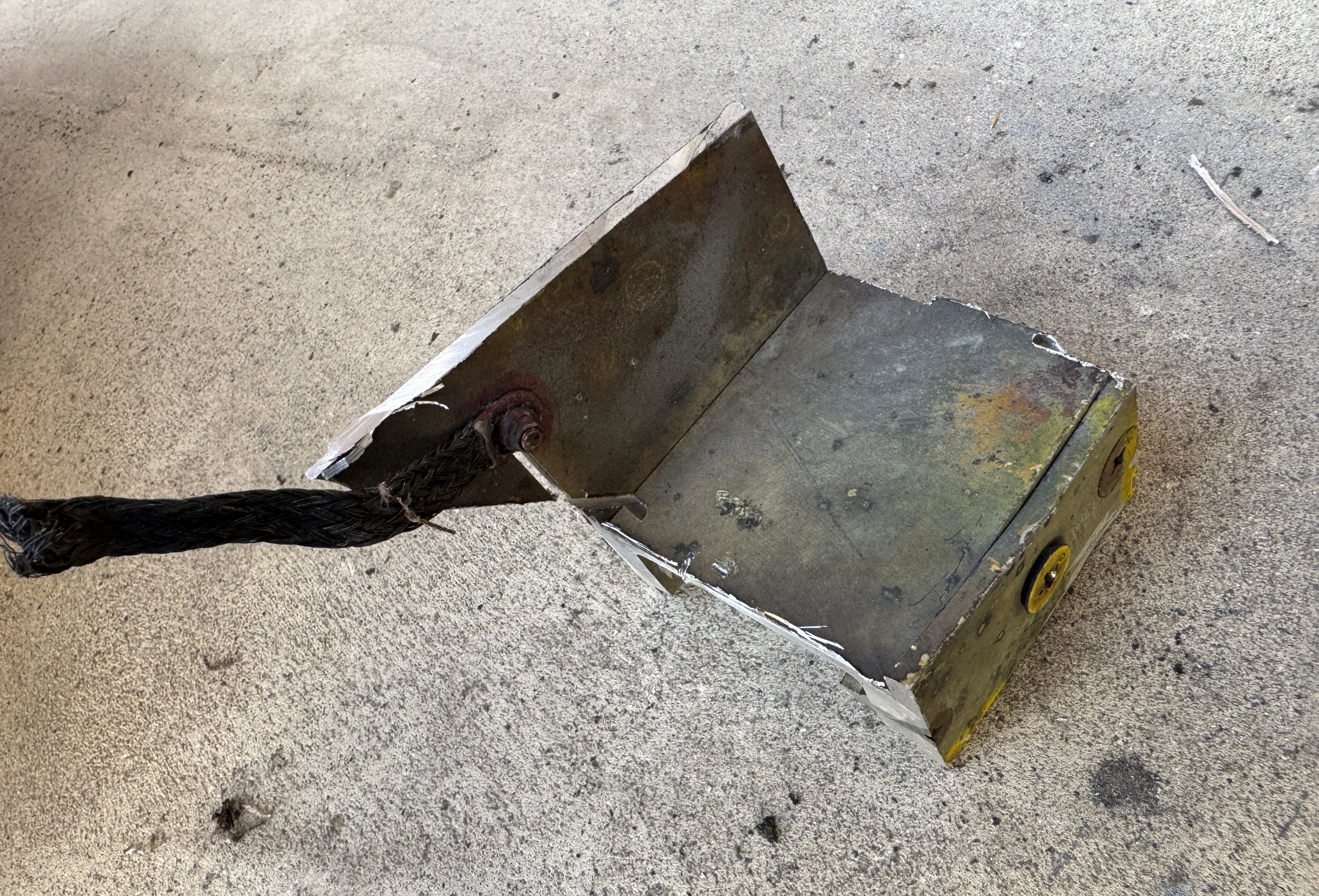 Trophy part of the wing supersonic fighter-bomber SU 34 russian shot down aviation russia Ukraine war #333