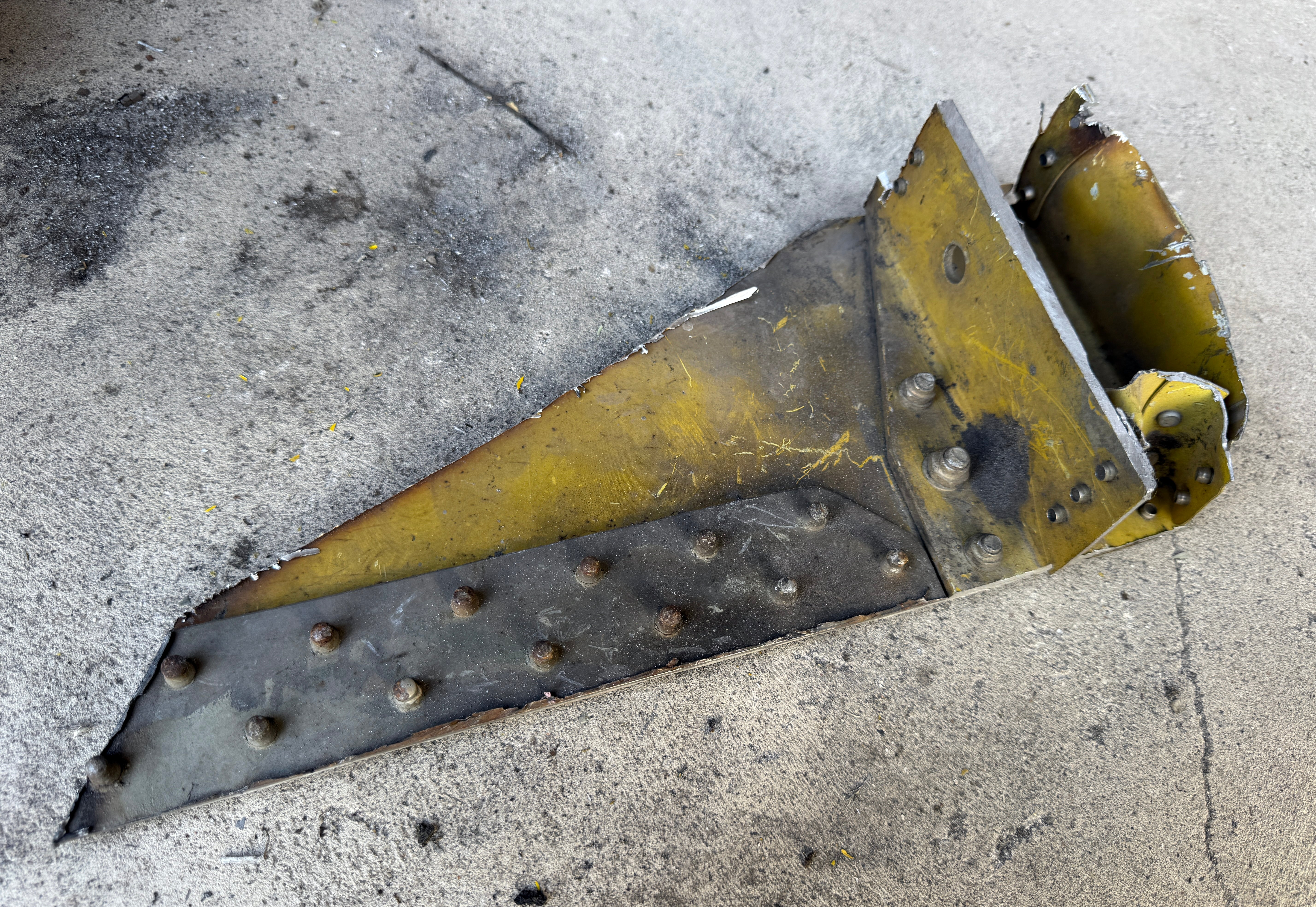 Trophy part of the wing supersonic fighter-bomber SU 34 russian shot down aviation russia Ukraine war #374