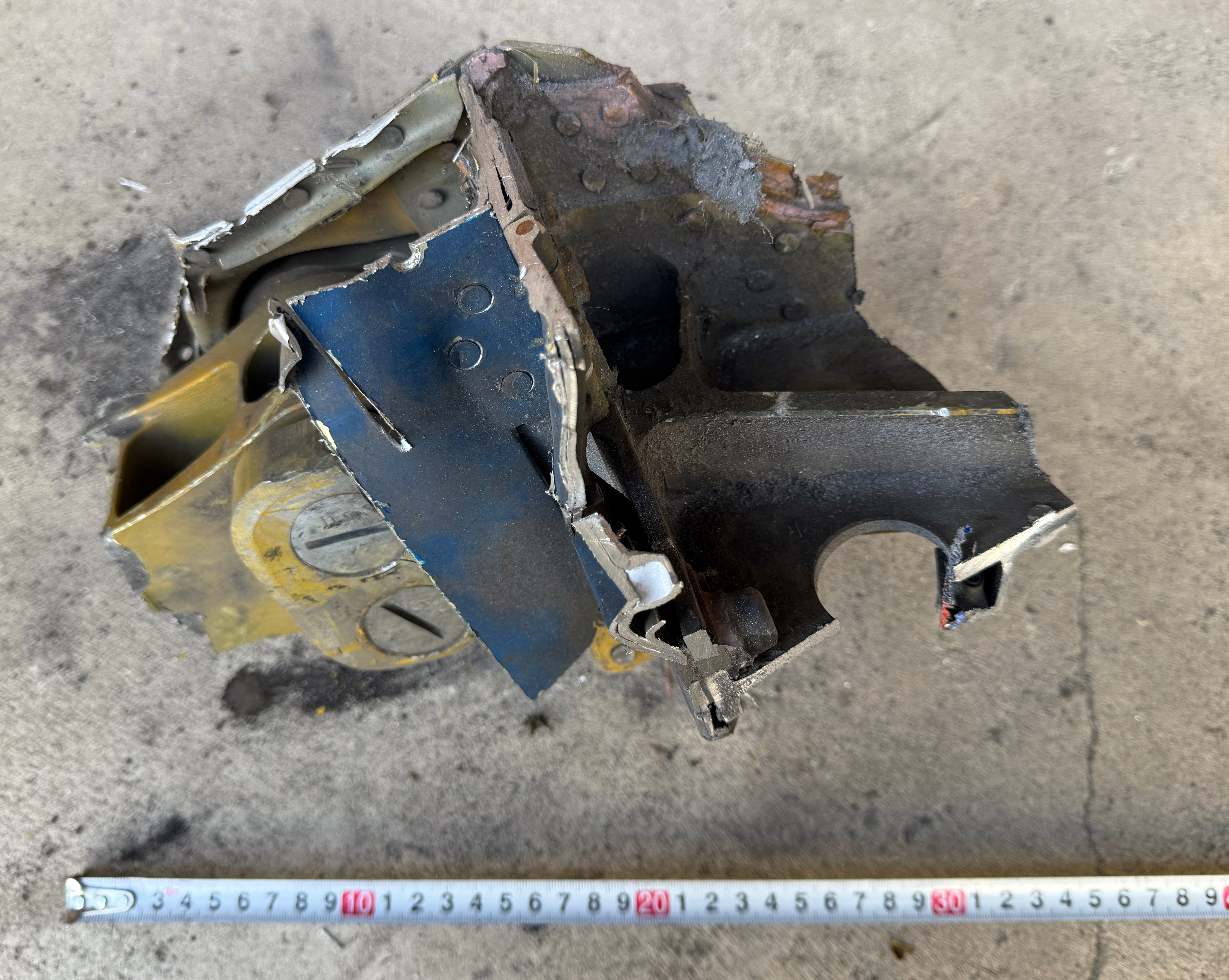 Trophy part of the wing supersonic fighter-bomber SU 34 russian shot down aviation russia Ukraine war #378