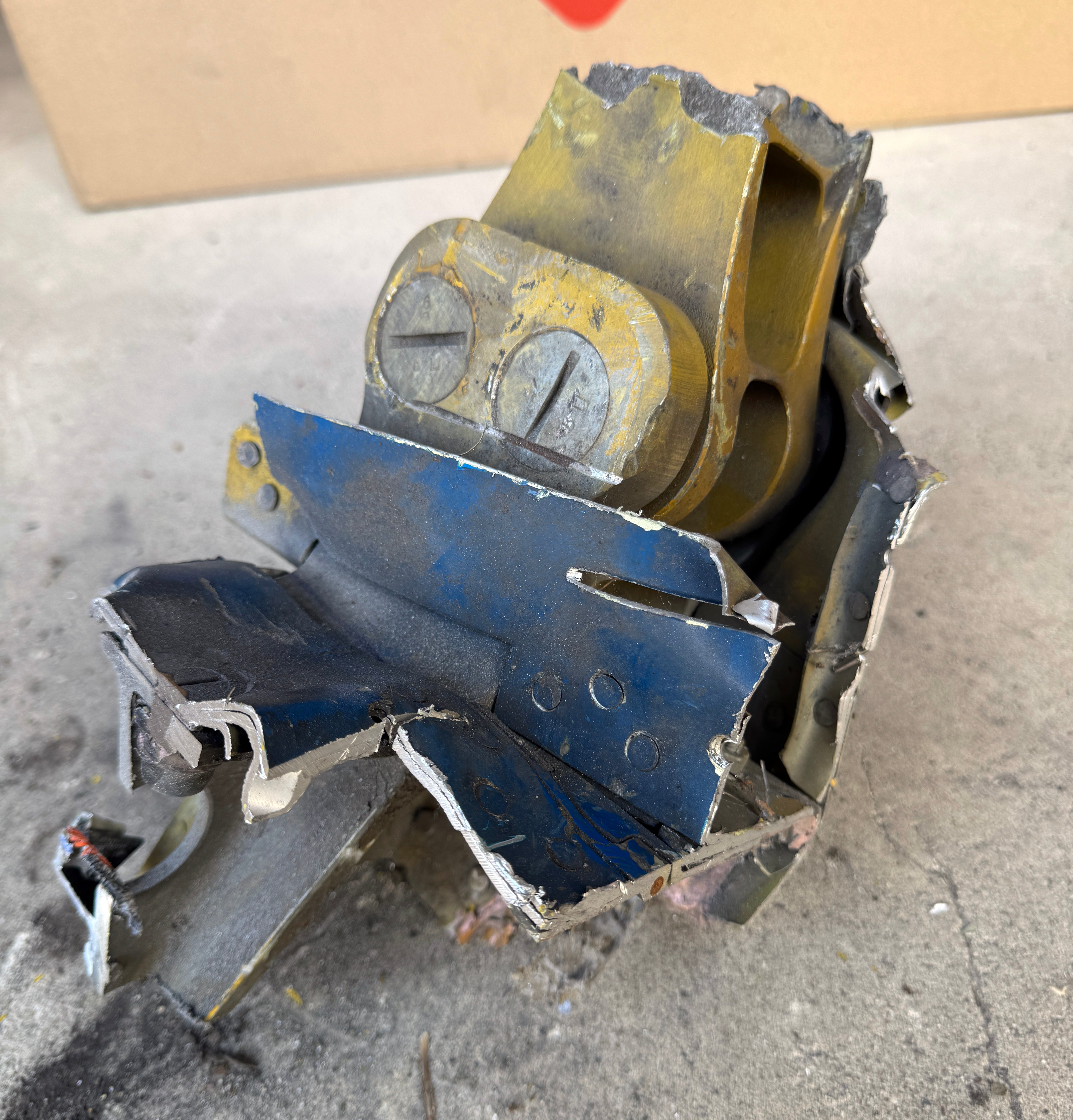 Trophy part of the wing supersonic fighter-bomber SU 34 russian shot down aviation russia Ukraine war #378