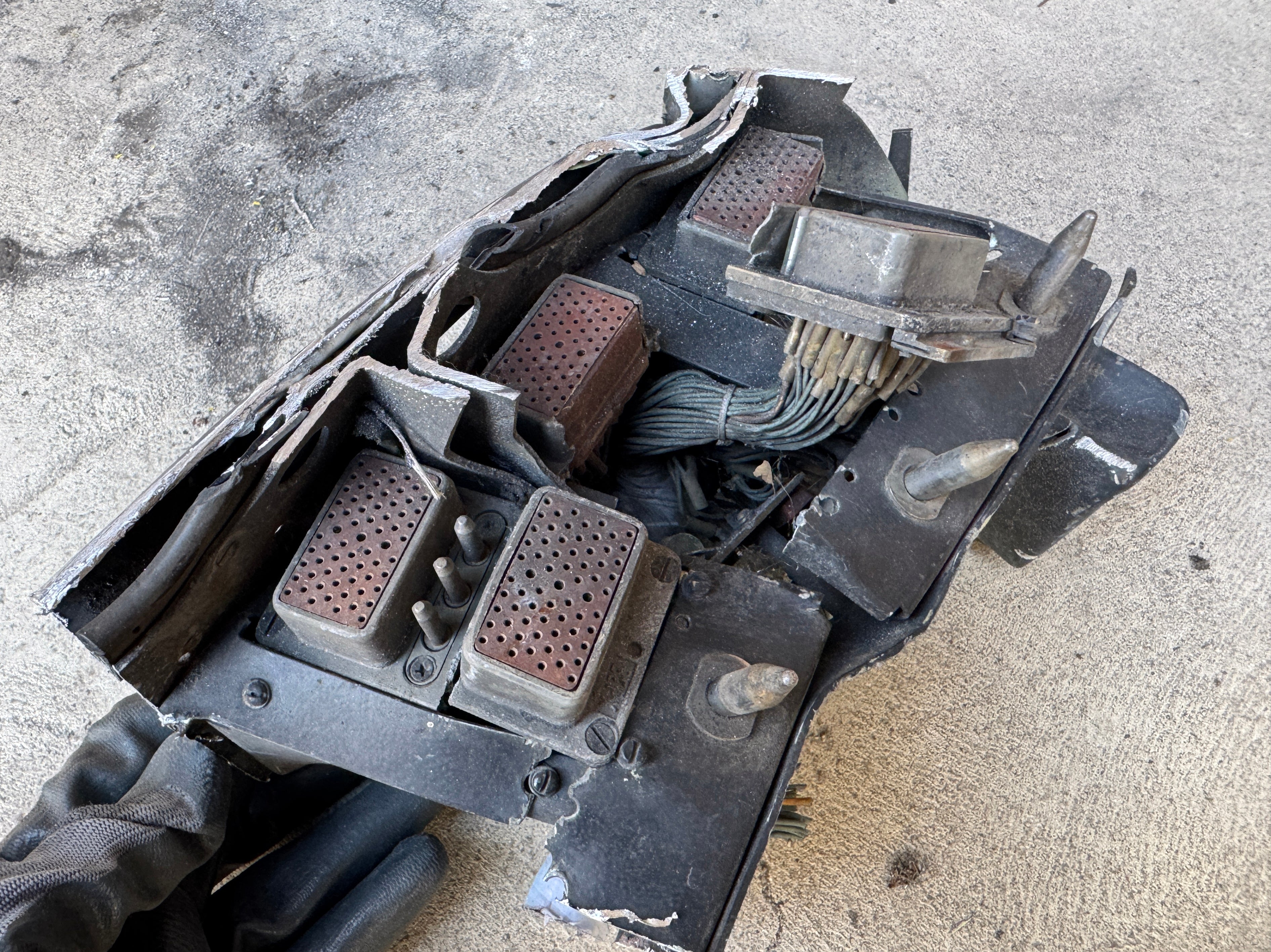Trophy part of power block supersonic fighter-bomber SU 34 shot down aviation russia Ukraine war #349
