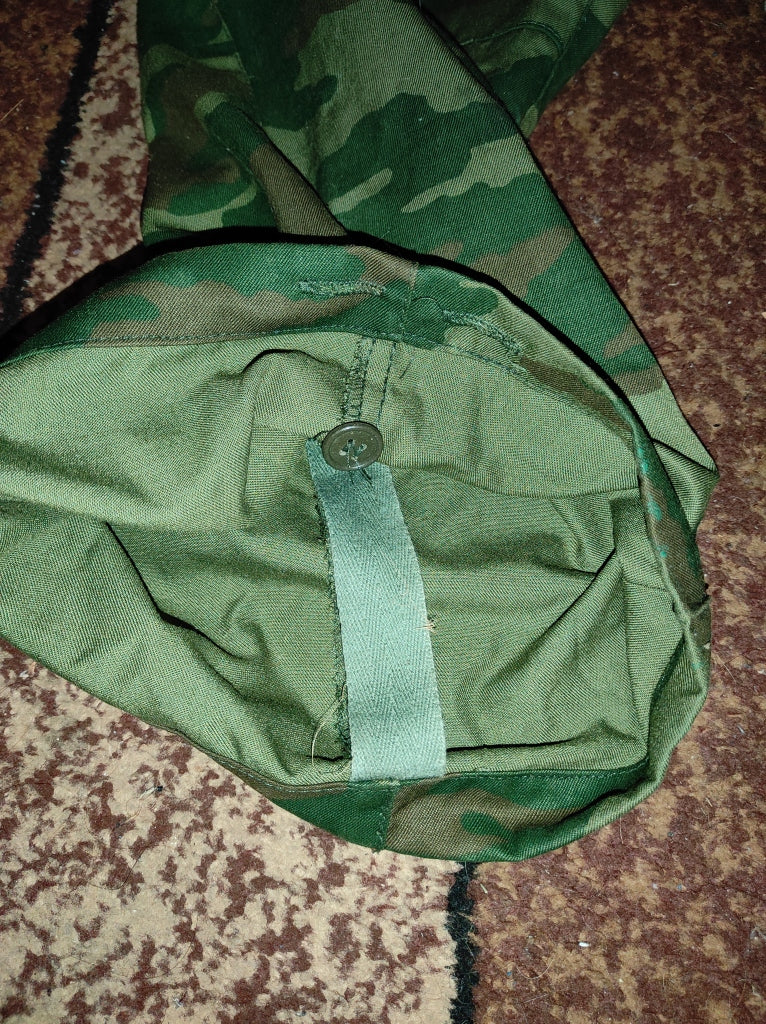 Trophy russian soldier uniform combat pants camo russian guard military army Russia Ukraine war 2022-2024