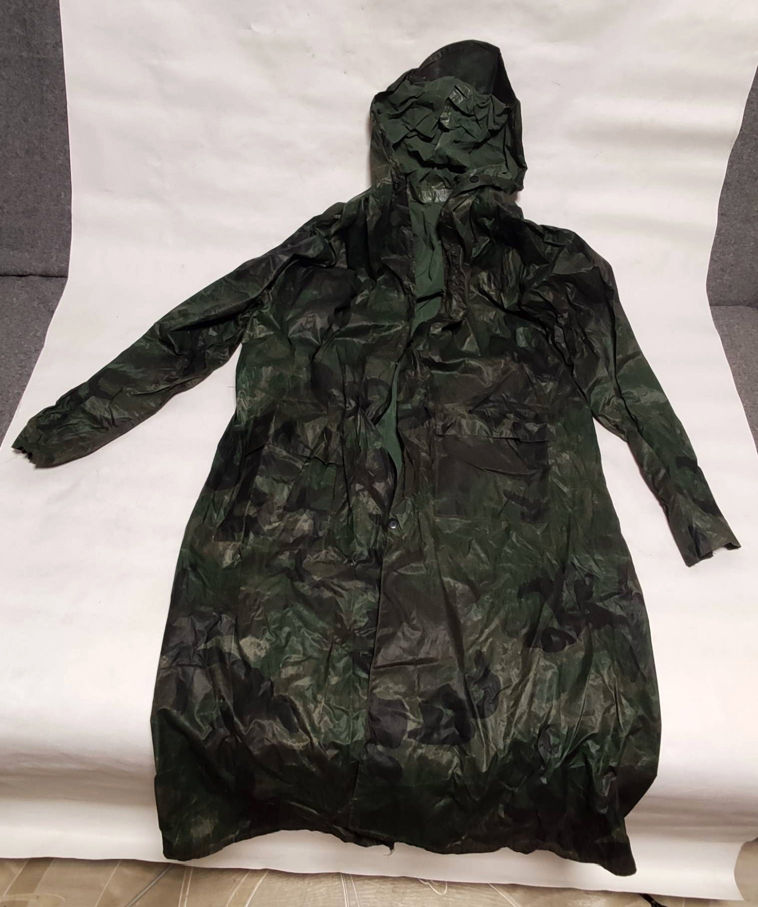 Trophy russian soldier raincoat jacket bag camouflage suit soldier uniform military army Ukraine war 2022-2024 #3