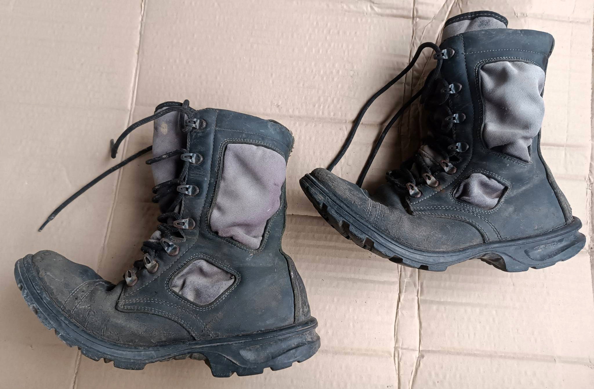 Trophy russian soldier combat boots uniform military army Russia Ukraine war 2022-2024 #12