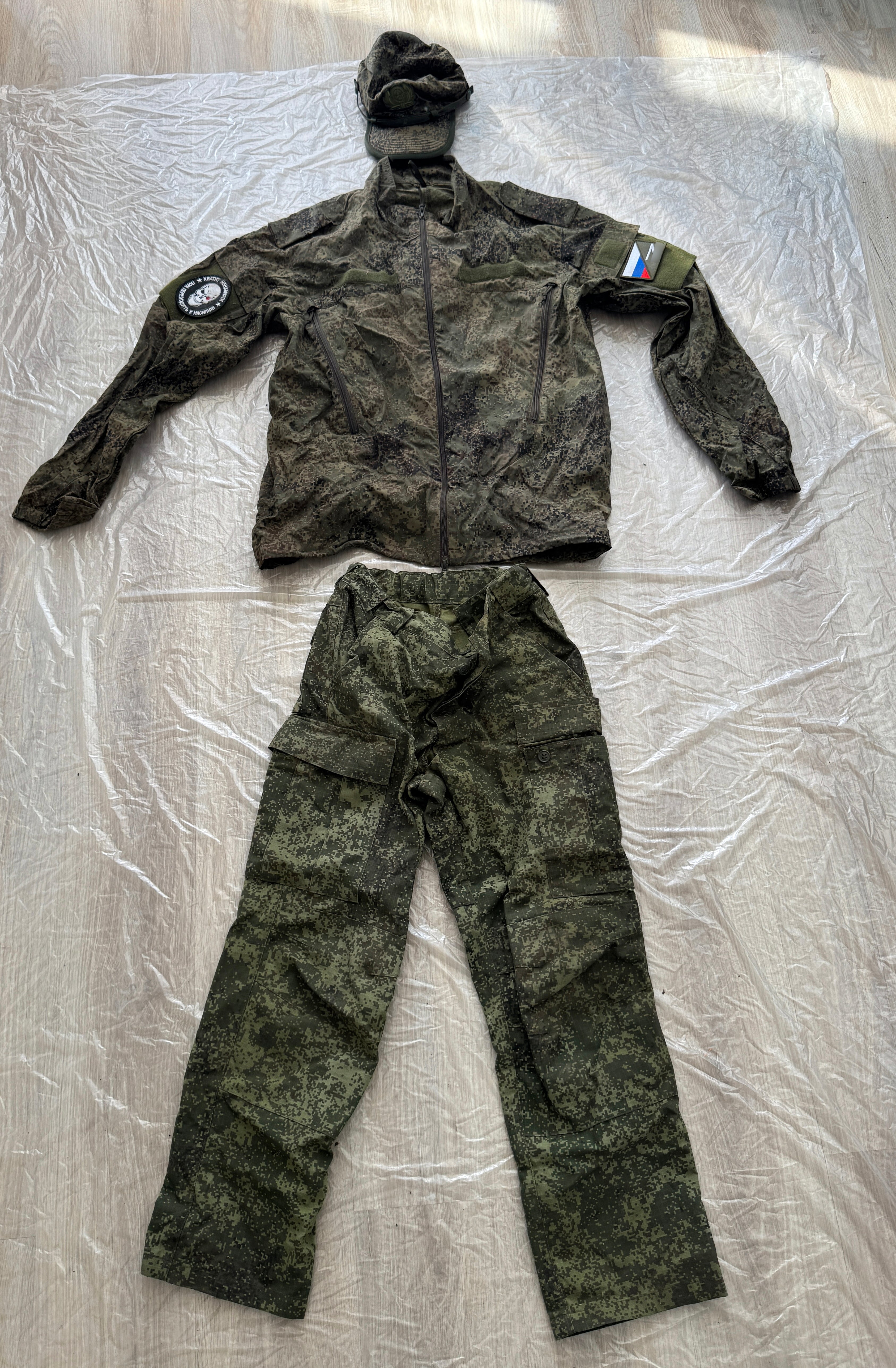 Trophy russian soldier set uniform jacket cap patch costume pants camo russia military army Ukraine war 2022-2024 #12