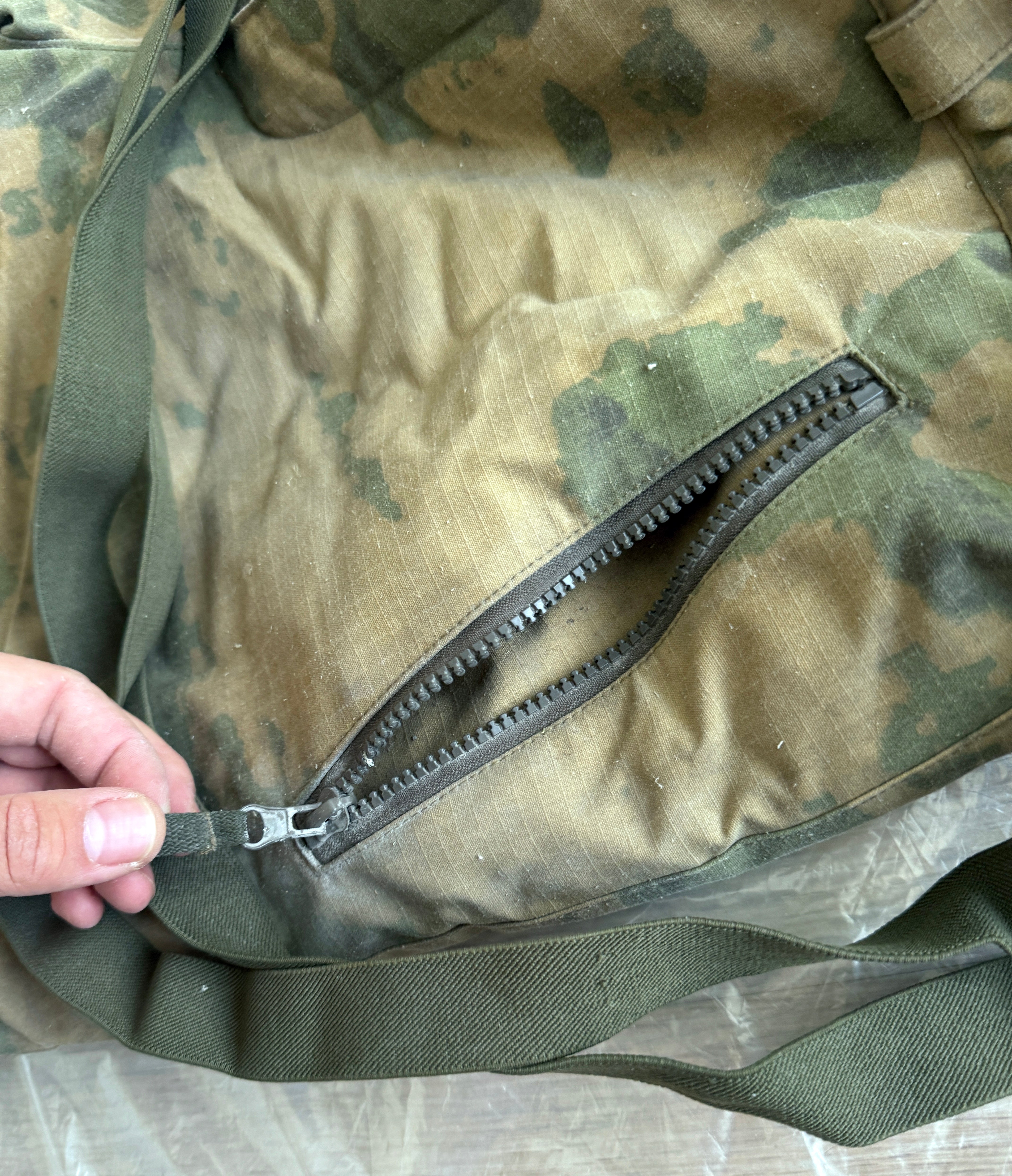 Trophy russian soldier set Kadyrovite Chechen Uniform winter jacket patch costume pants camo military army Russia Ukraine war 2022-2024