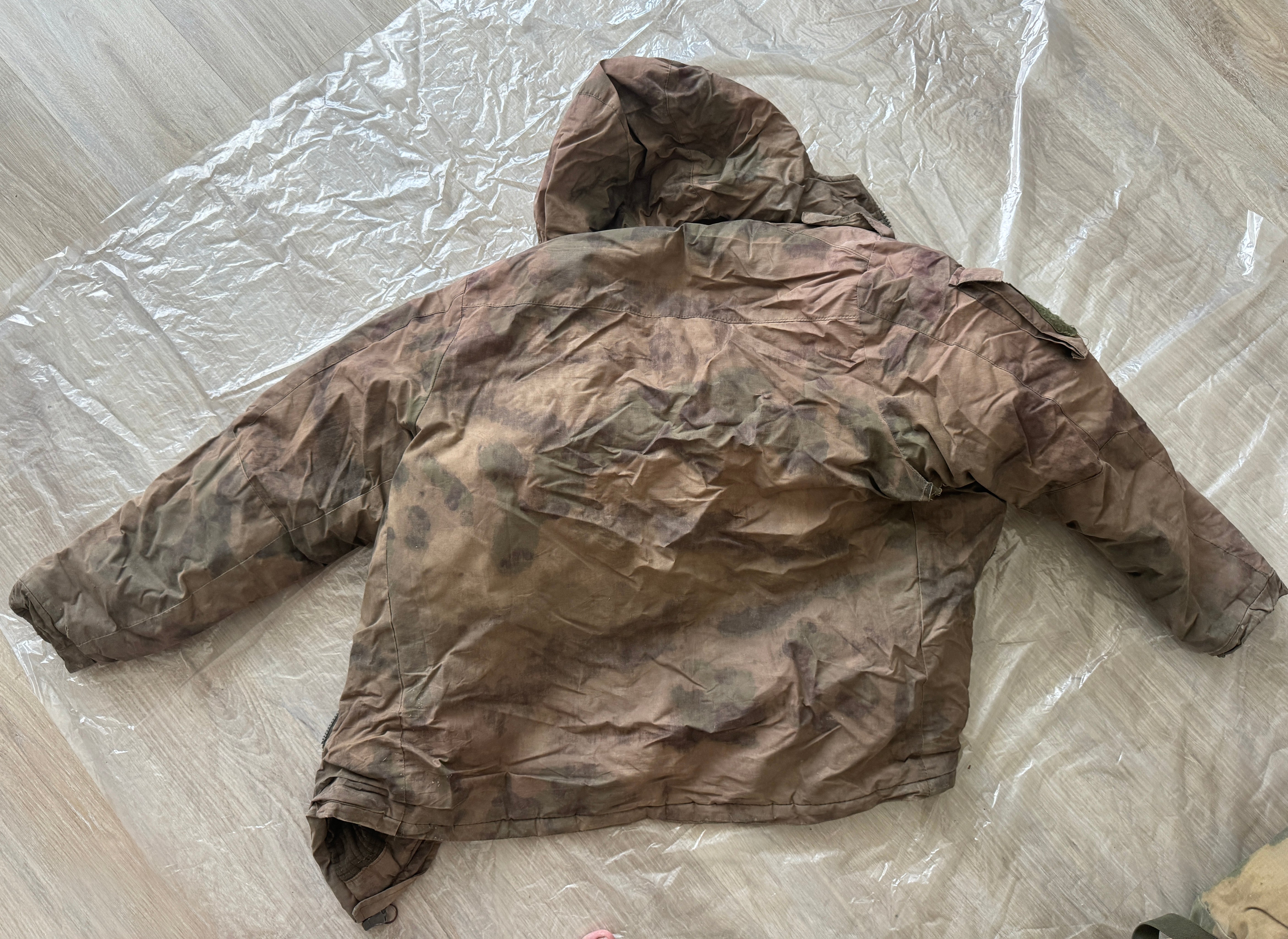 Trophy russian soldier set Kadyrovite Chechen Uniform winter jacket patch costume pants camo military army Russia Ukraine war 2022-2024