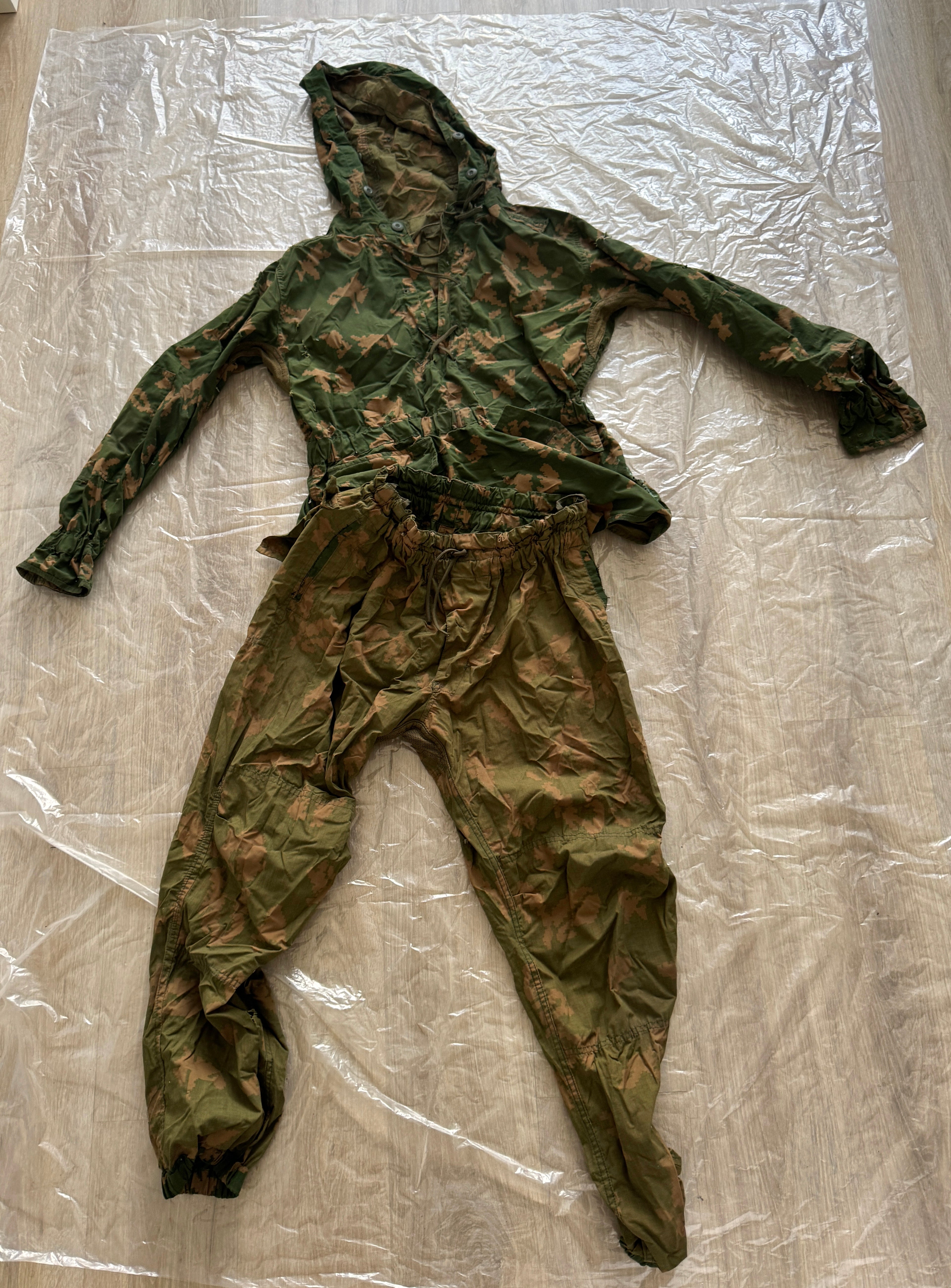 Trophy russian soldier set Uniform Kadyrovite Chechen patch jacket costume pants camo russian military army Russia Ukraine war 2022-2024