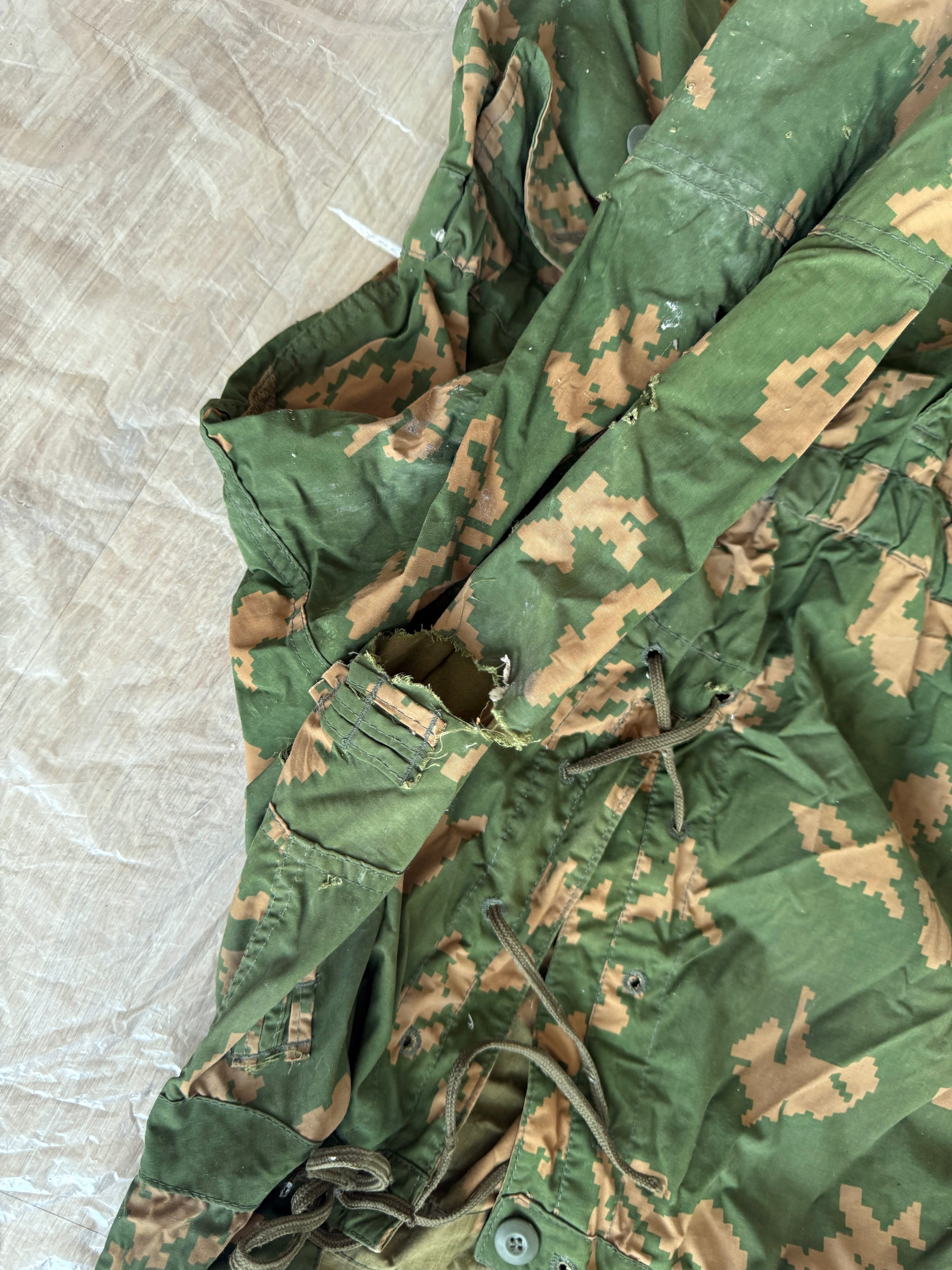 Trophy russian soldier set Uniform Kadyrovite Chechen patch jacket costume pants camo russian military army Russia Ukraine war 2022-2024