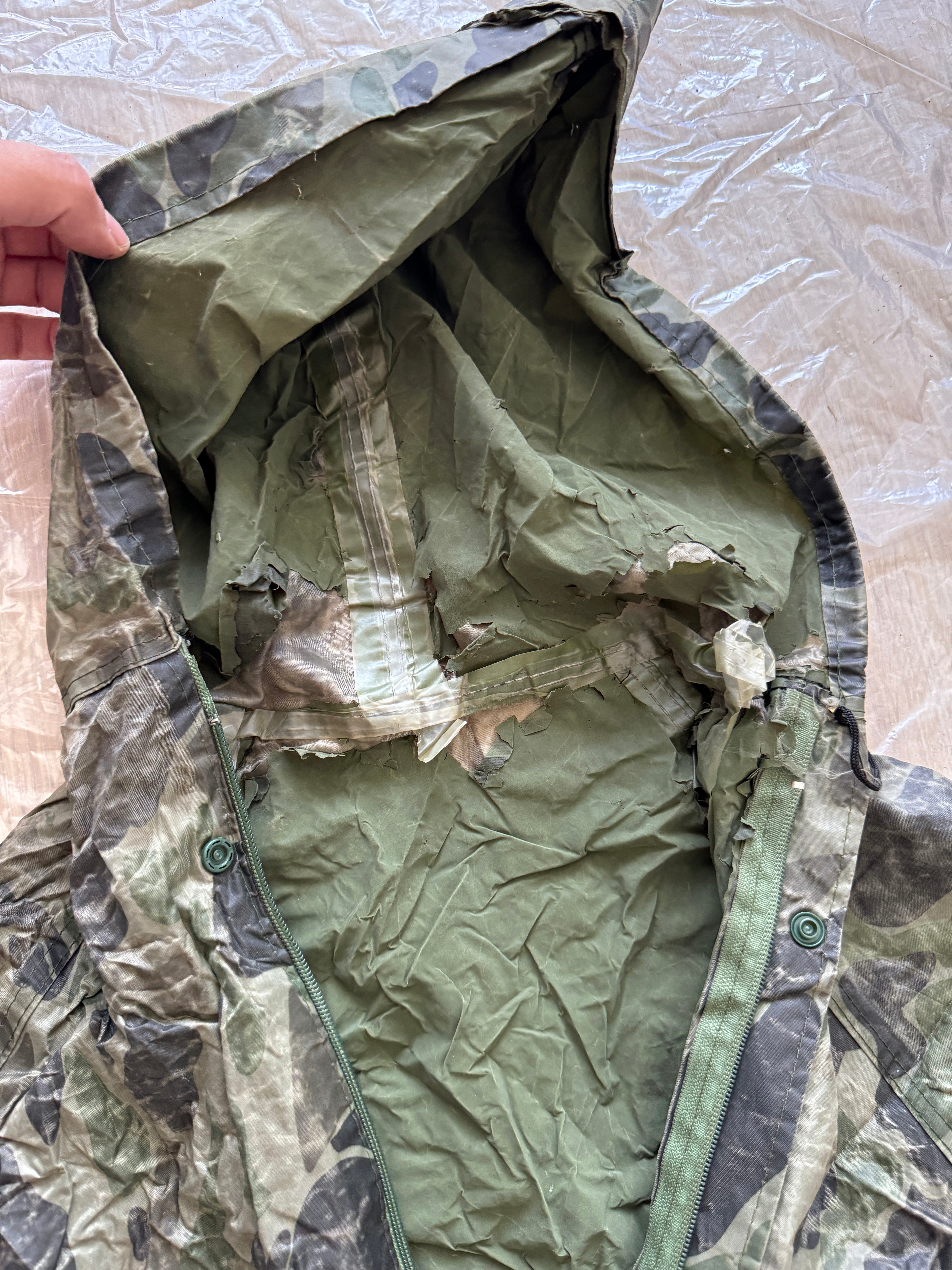 Trophy russian soldier raincoat camouflage suit jacket uniform military army Russia Ukraine war 2022-2024 #2