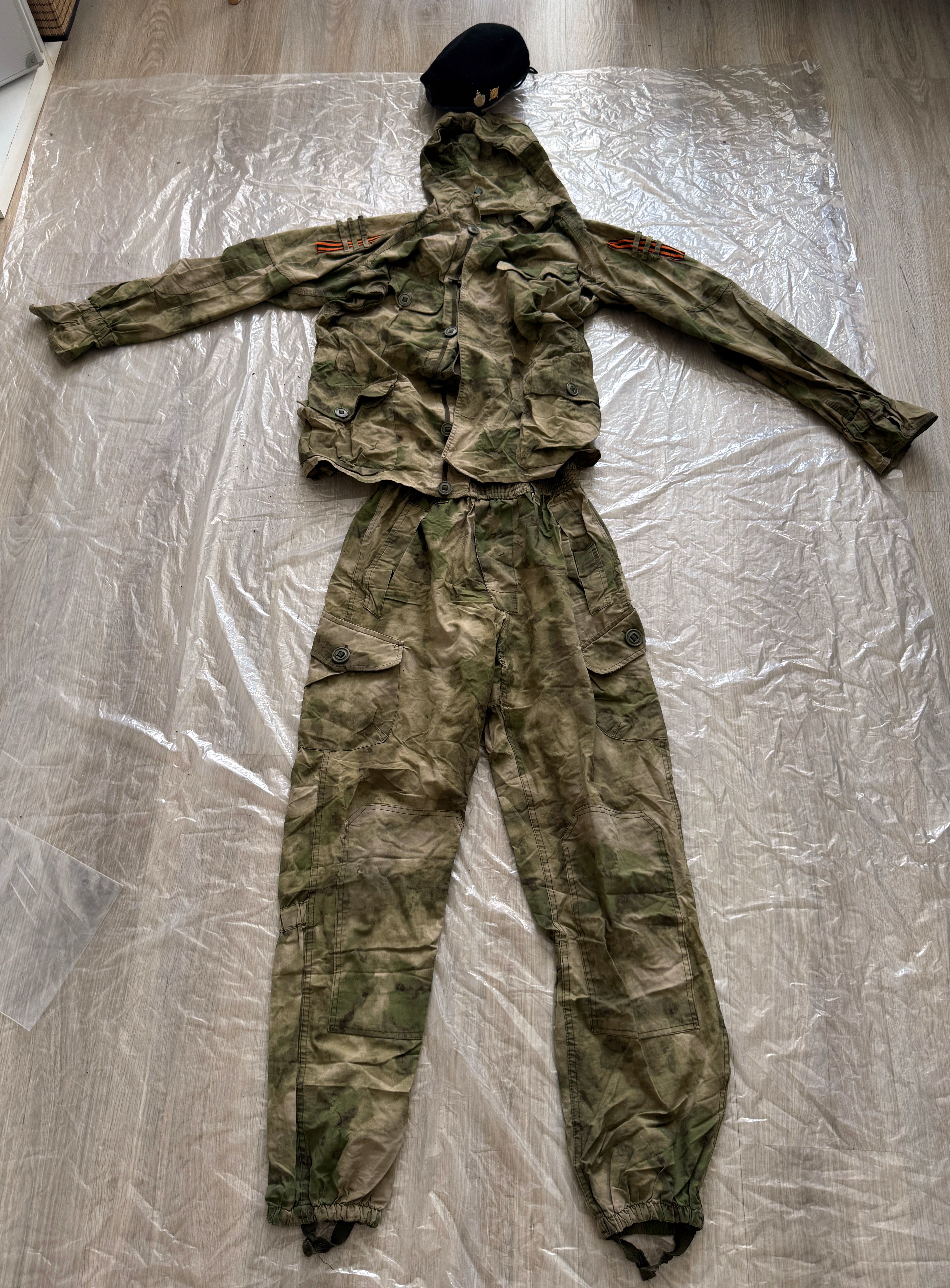 Trophy russian soldier set uniform Kadyrovite Chechen jacket cap hat beret pants patch camo moss russia military army Ukraine war 2022-2024 #7
