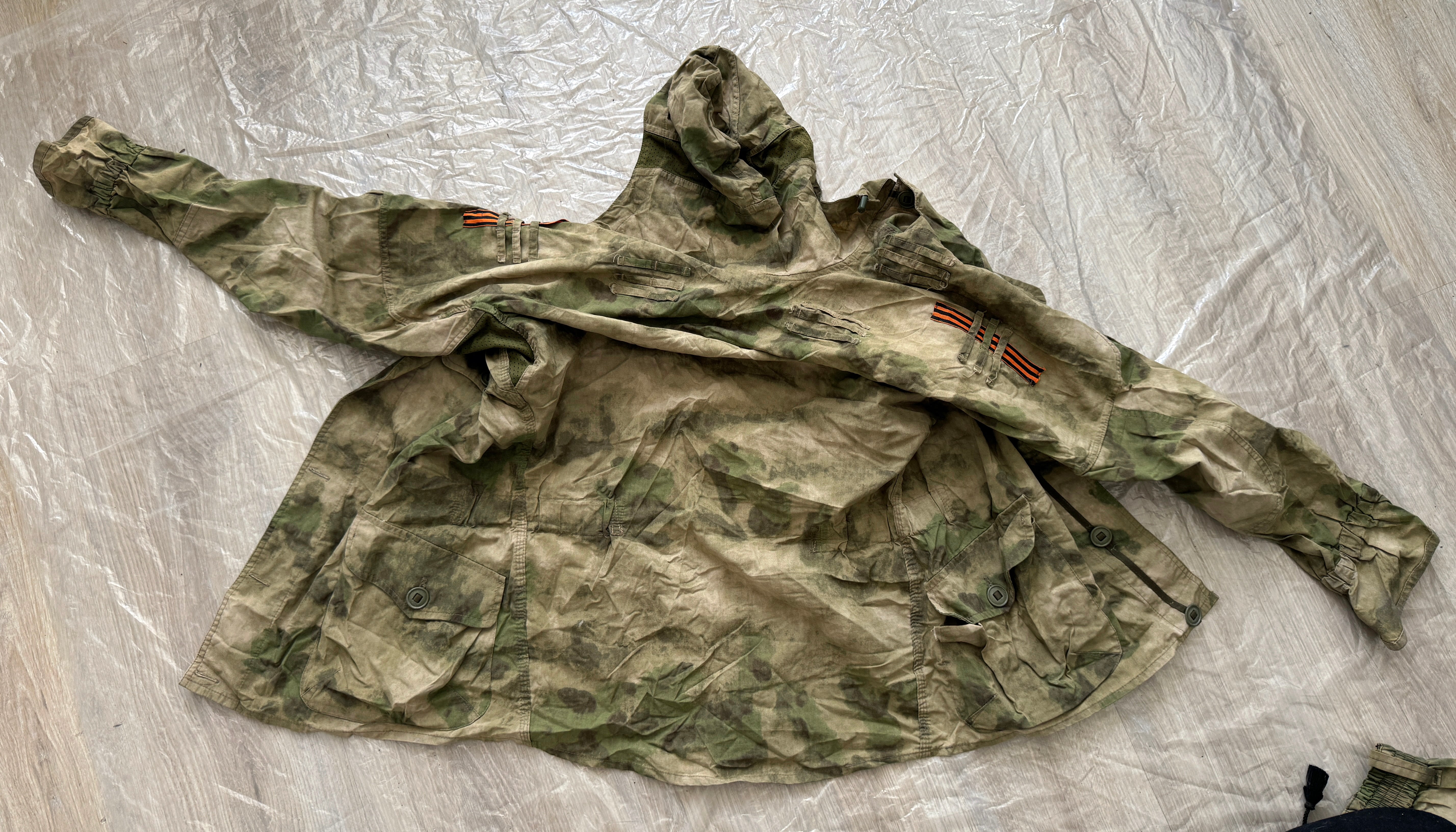 Trophy russian soldier set uniform Kadyrovite Chechen jacket cap hat beret pants patch camo moss russia military army Ukraine war 2022-2024 #7