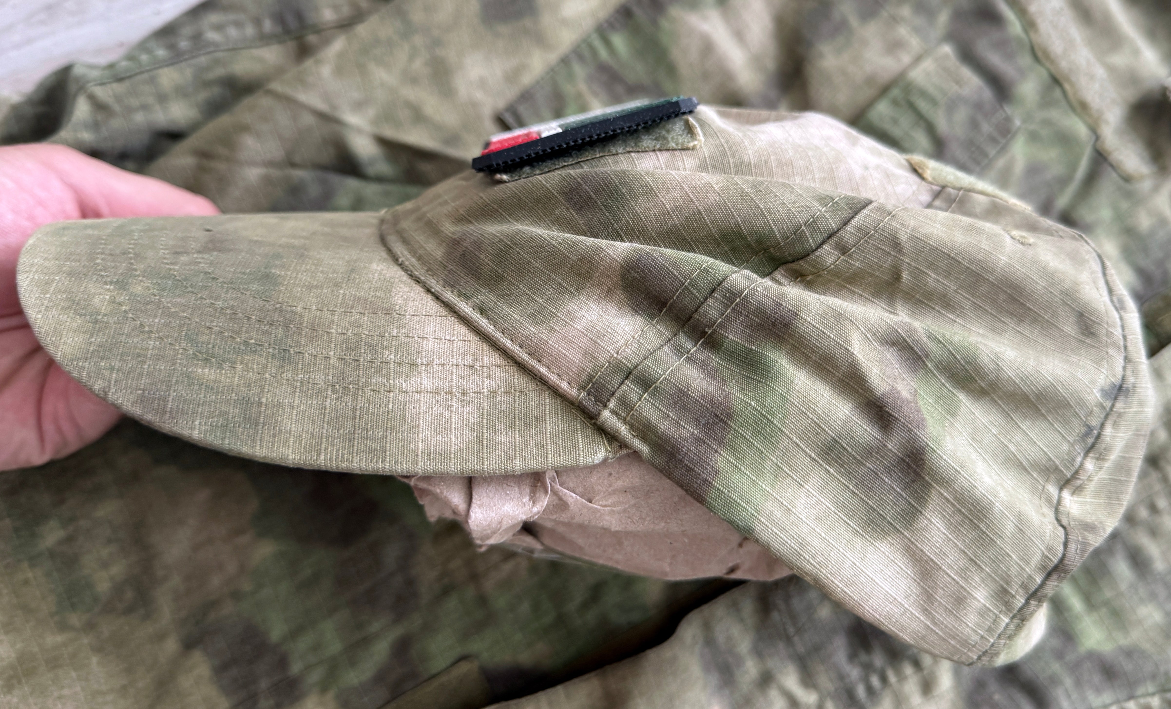 Trophy russian soldier uniform Kadyrovite Chechen jacket cap patch camo moss military army Russia Ukraine war 2022-2024