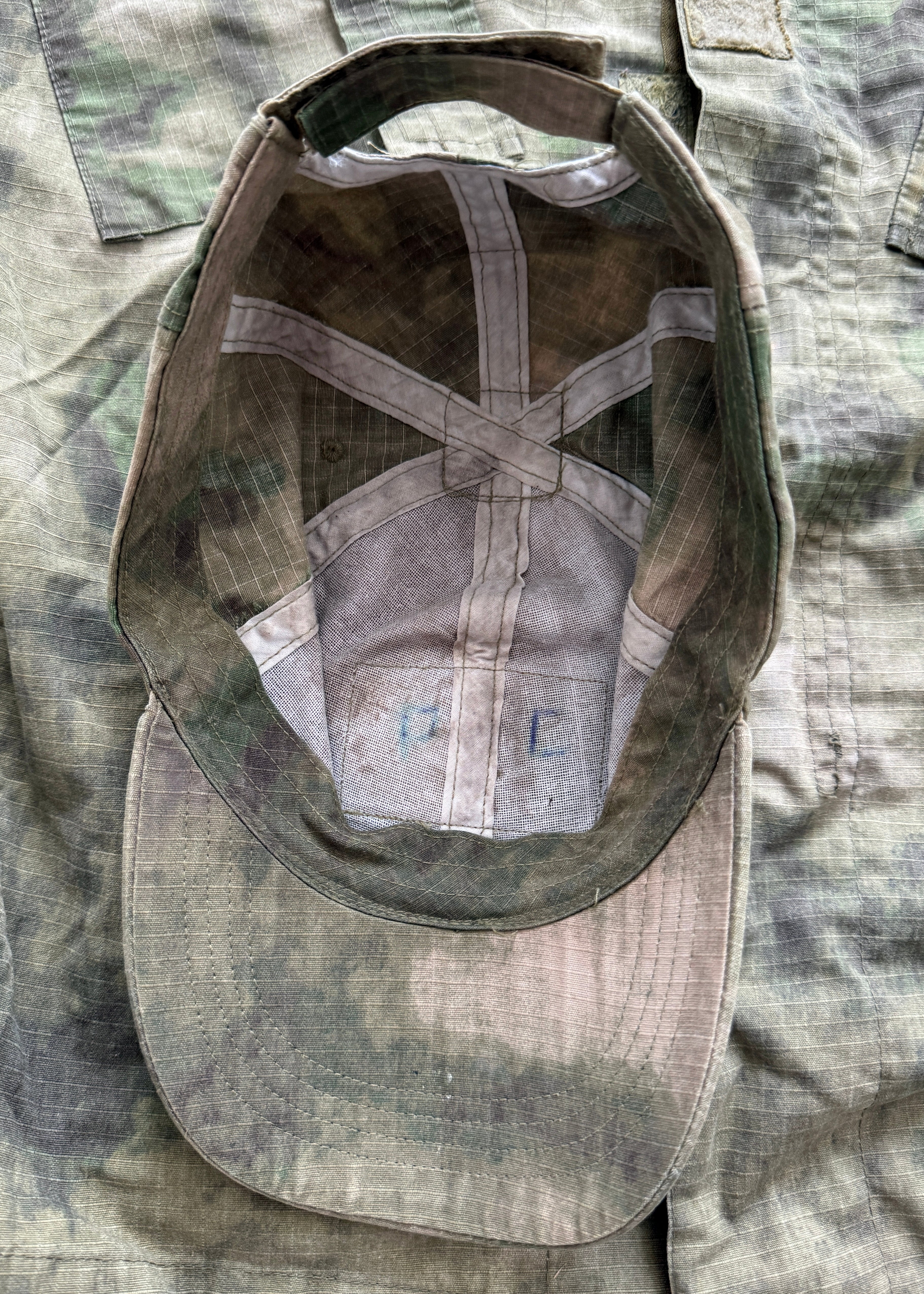 Trophy russian soldier uniform Kadyrovite Chechen jacket cap patch camo moss military army Russia Ukraine war 2022-2024