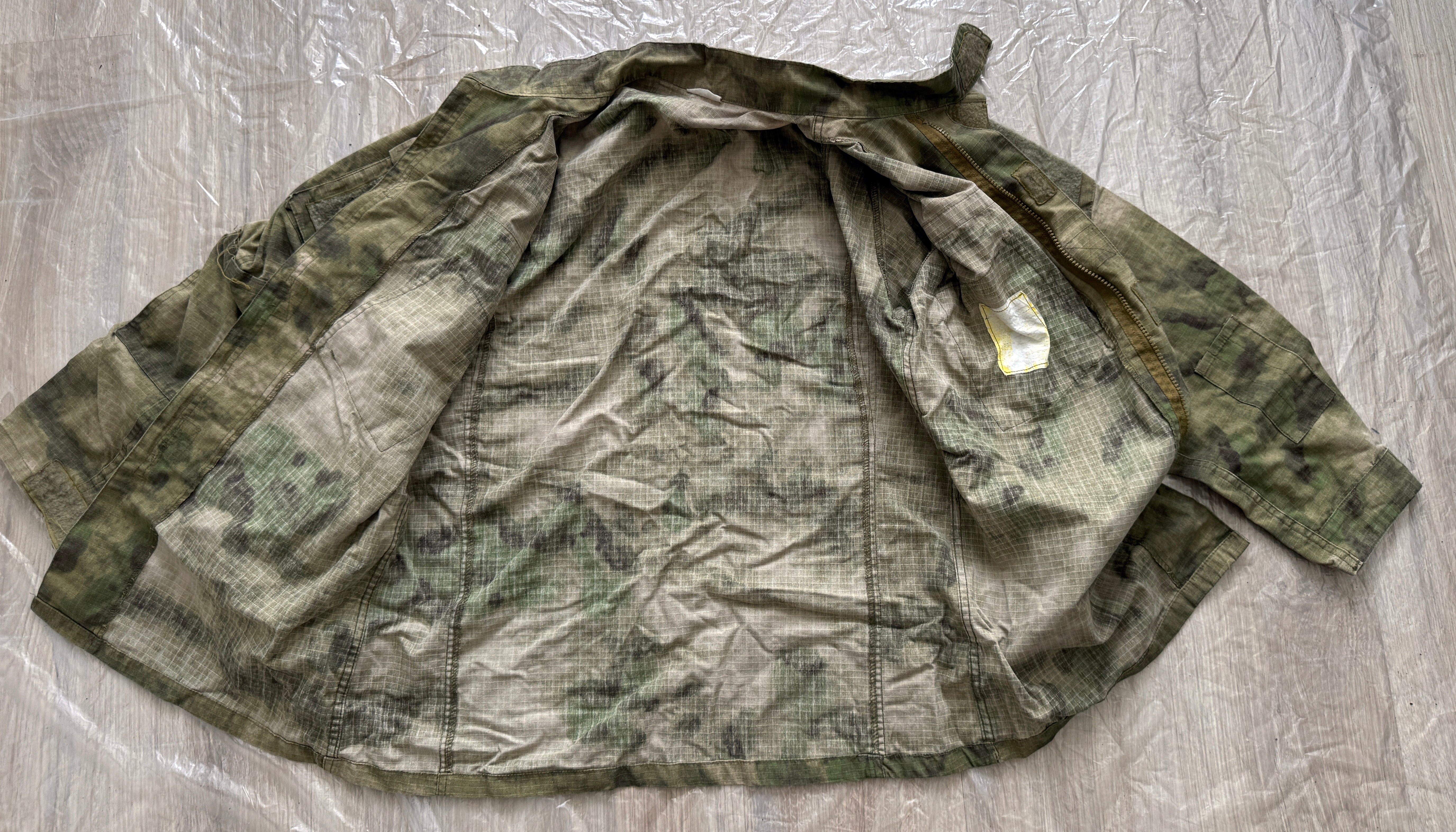 Trophy russian soldier uniform Kadyrovite Chechen jacket cap patch camo moss military army Russia Ukraine war 2022-2024