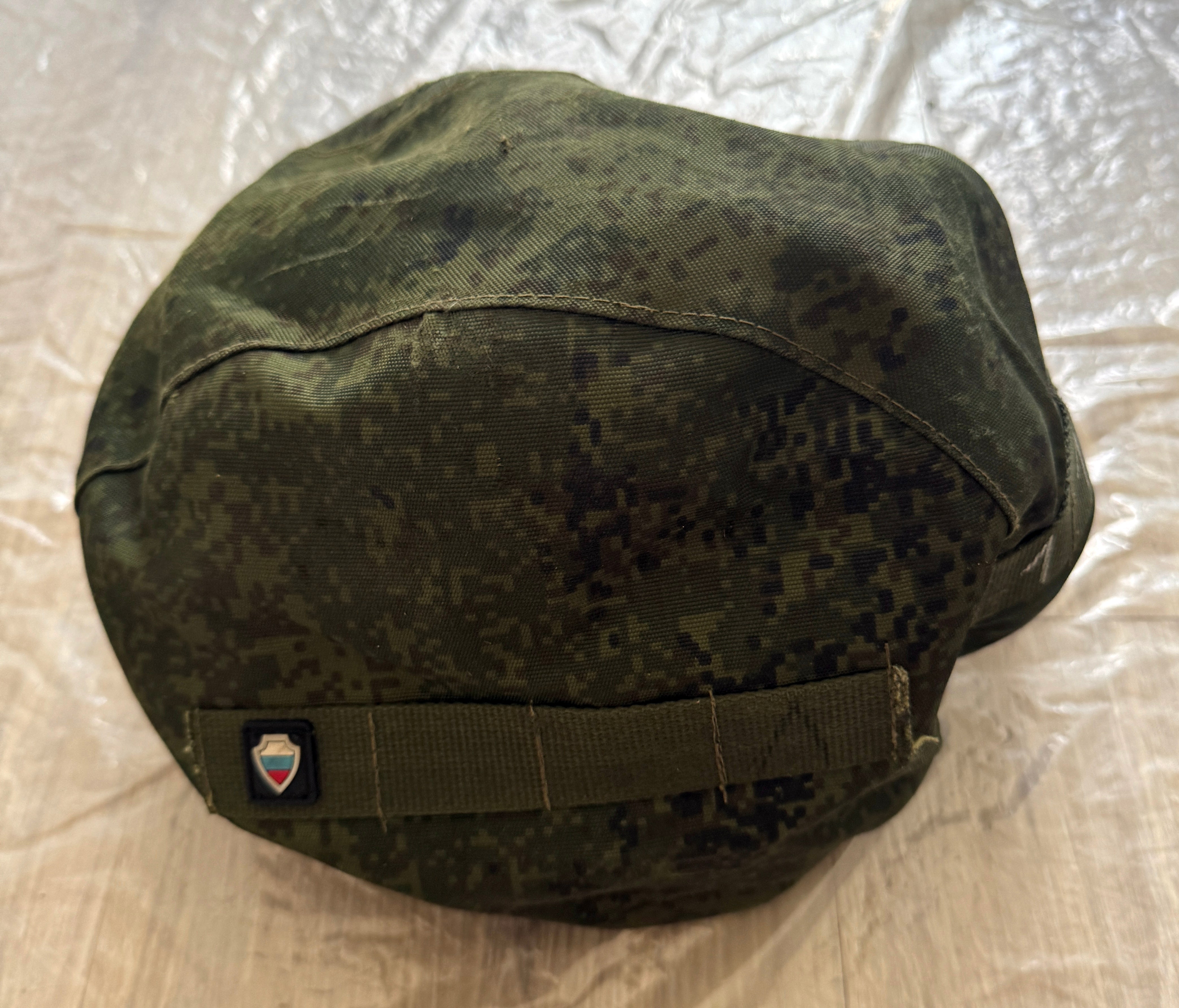 Trophy russian special forces soldier EMR cover for helmet KOLPAK-20 Колпак-20 camo russia military army Ukraine war 2022-2024