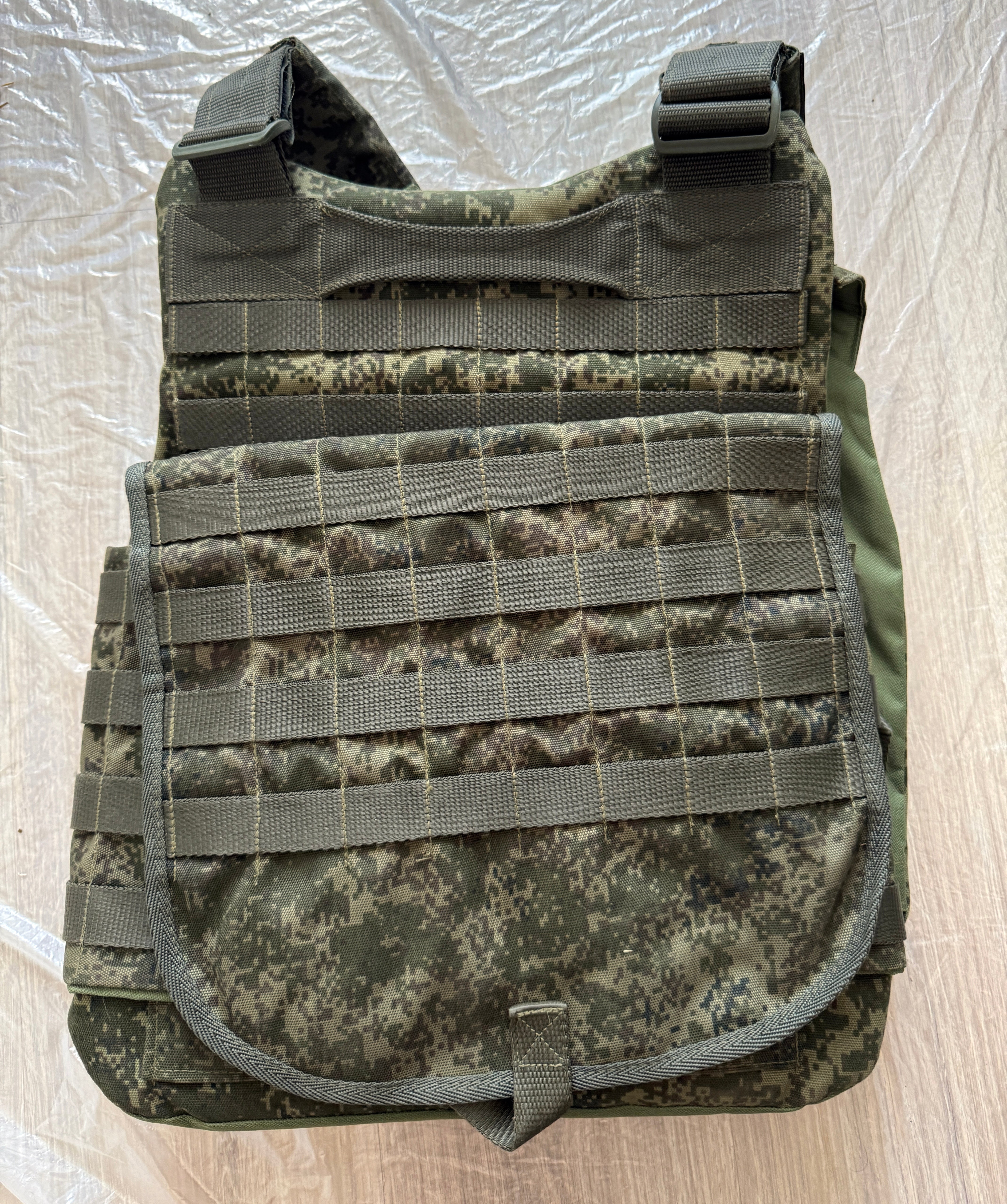 Trophy PMC soldier ammunition vest patch grenades pouch camo russian russia military army Ukraine war 2022-2024 #2