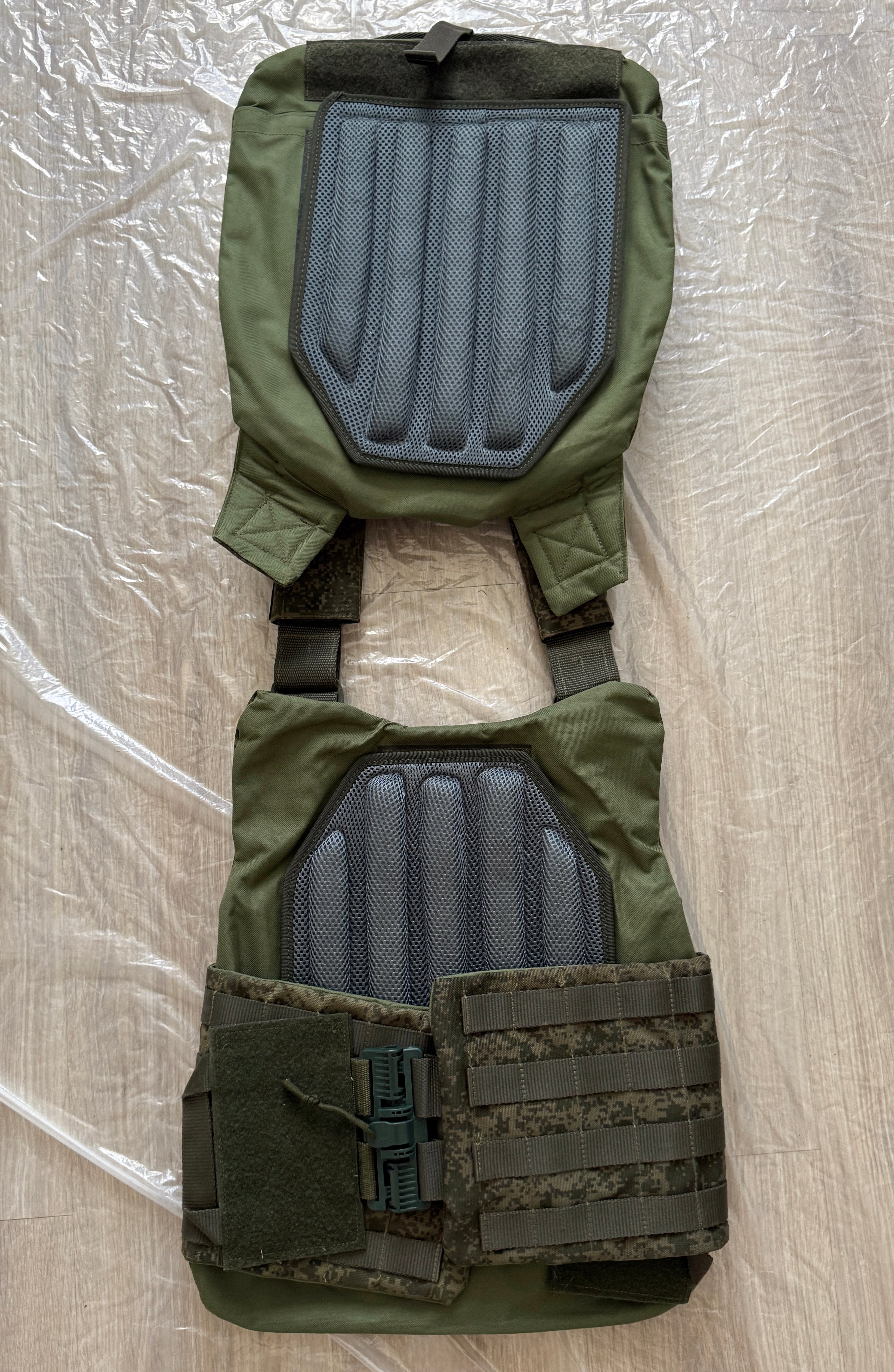 Trophy PMC soldier ammunition vest patch grenades pouch camo russian russia military army Ukraine war 2022-2024 #2
