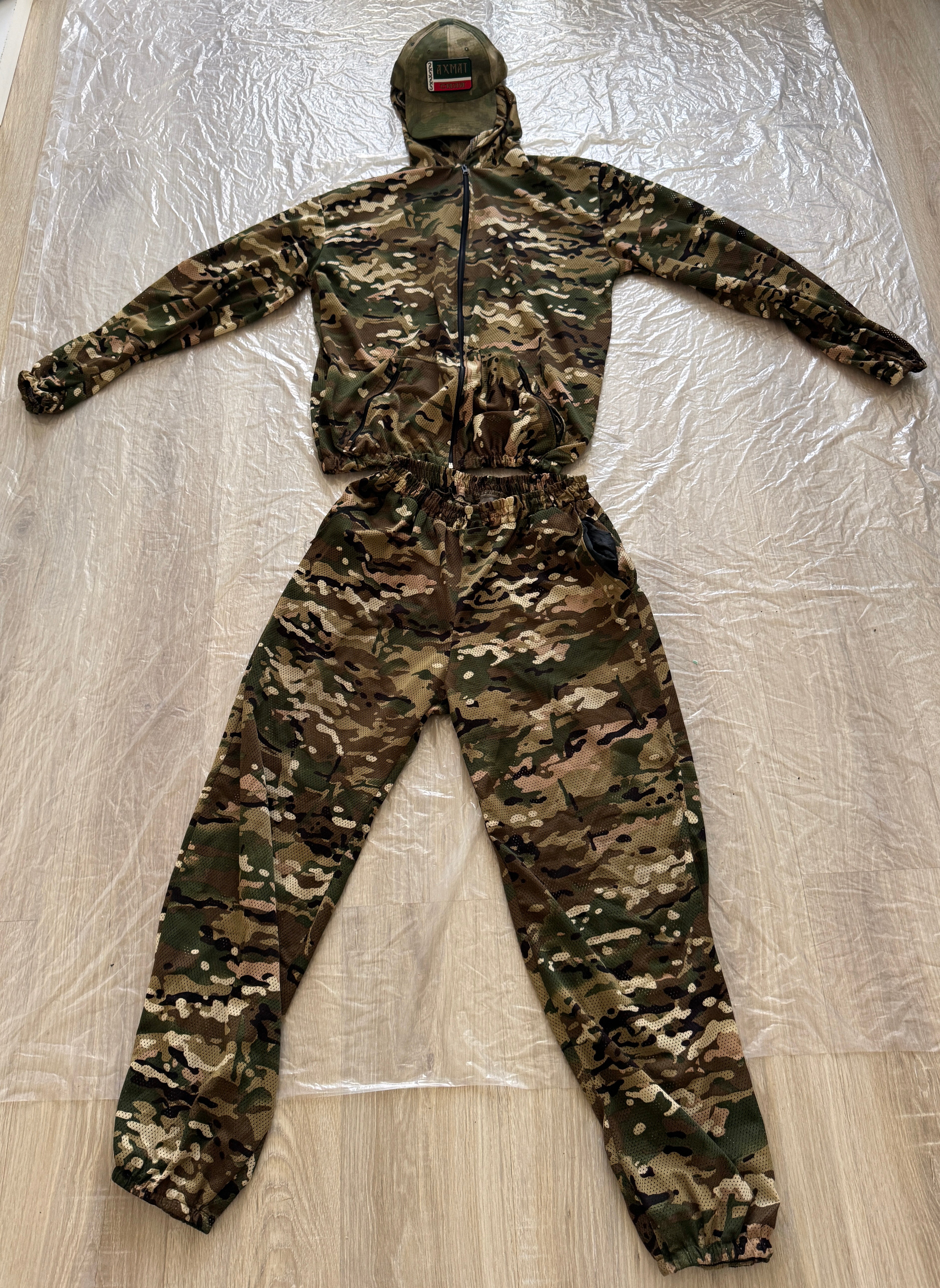 Trophy russian soldier set uniform Kadyrovite Chechen jacket cap tactical gloves costume pants camo russia military army Ukraine war 2022-2024 #8