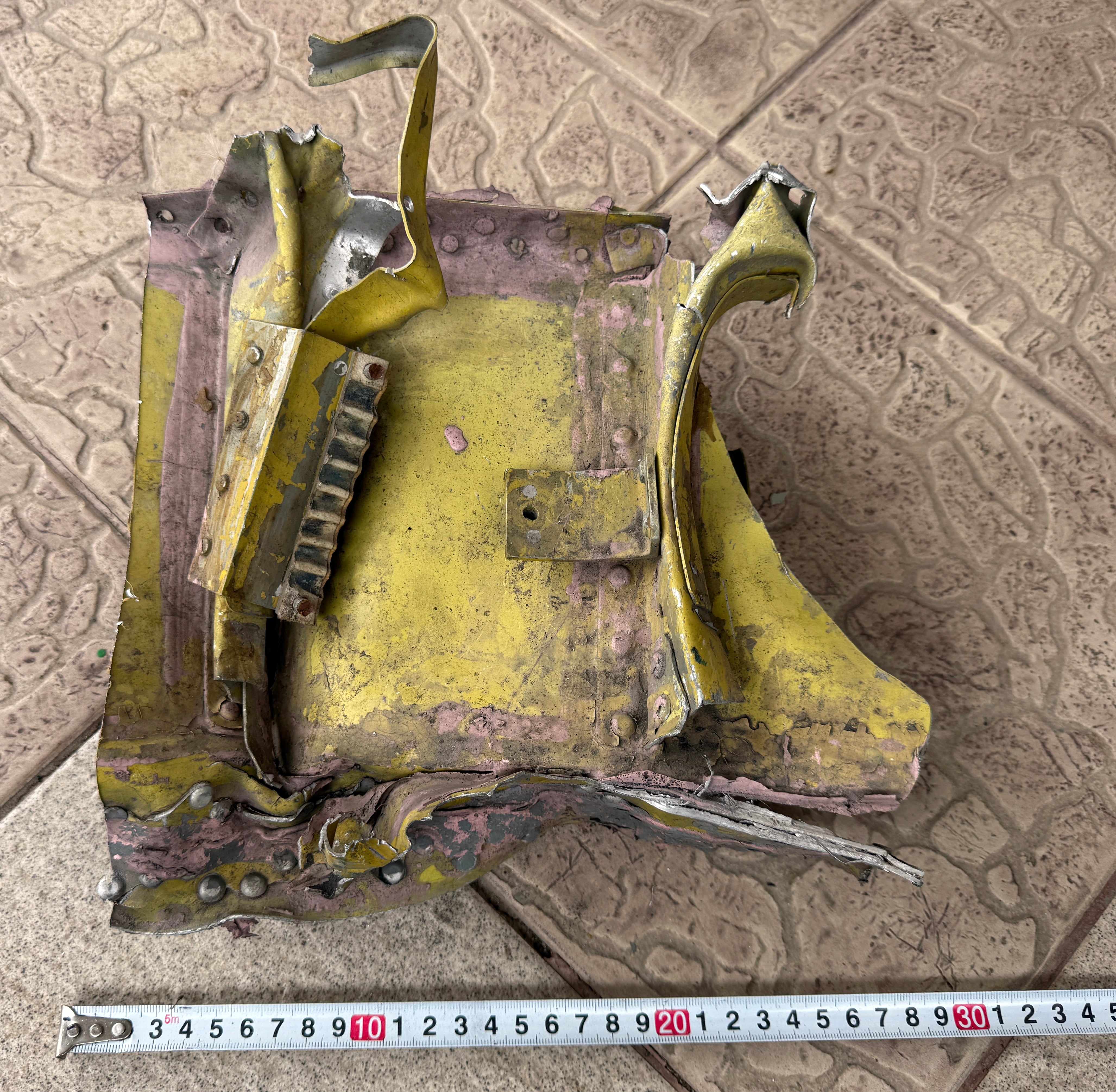 Trophy part of the front-line supersonic fighter-bomber SU 34 russian shot down aviation russia Ukraine war #89