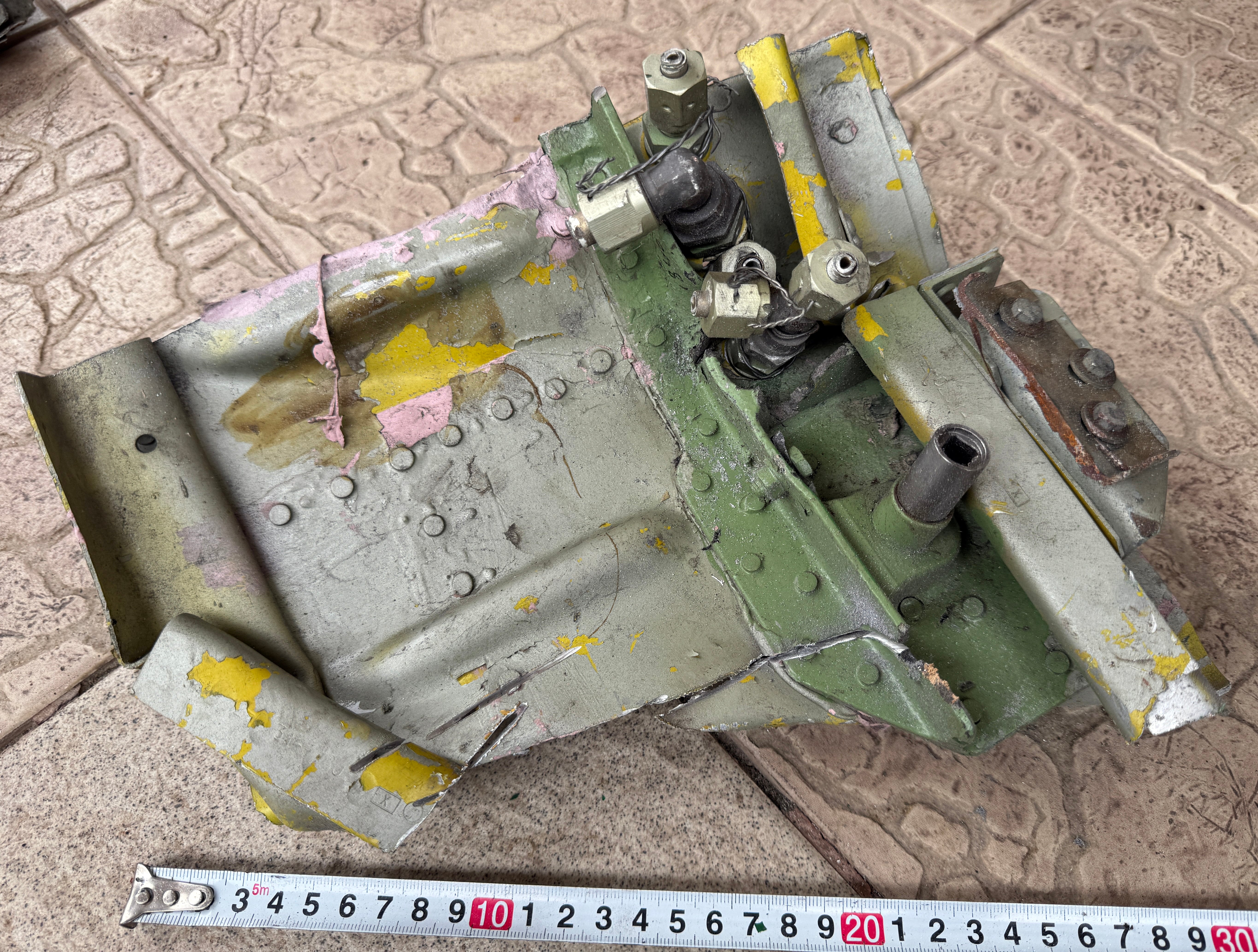 Trophy part of the front-line supersonic fighter-bomber SU 34 russian shot down aviation russia Ukraine war #117