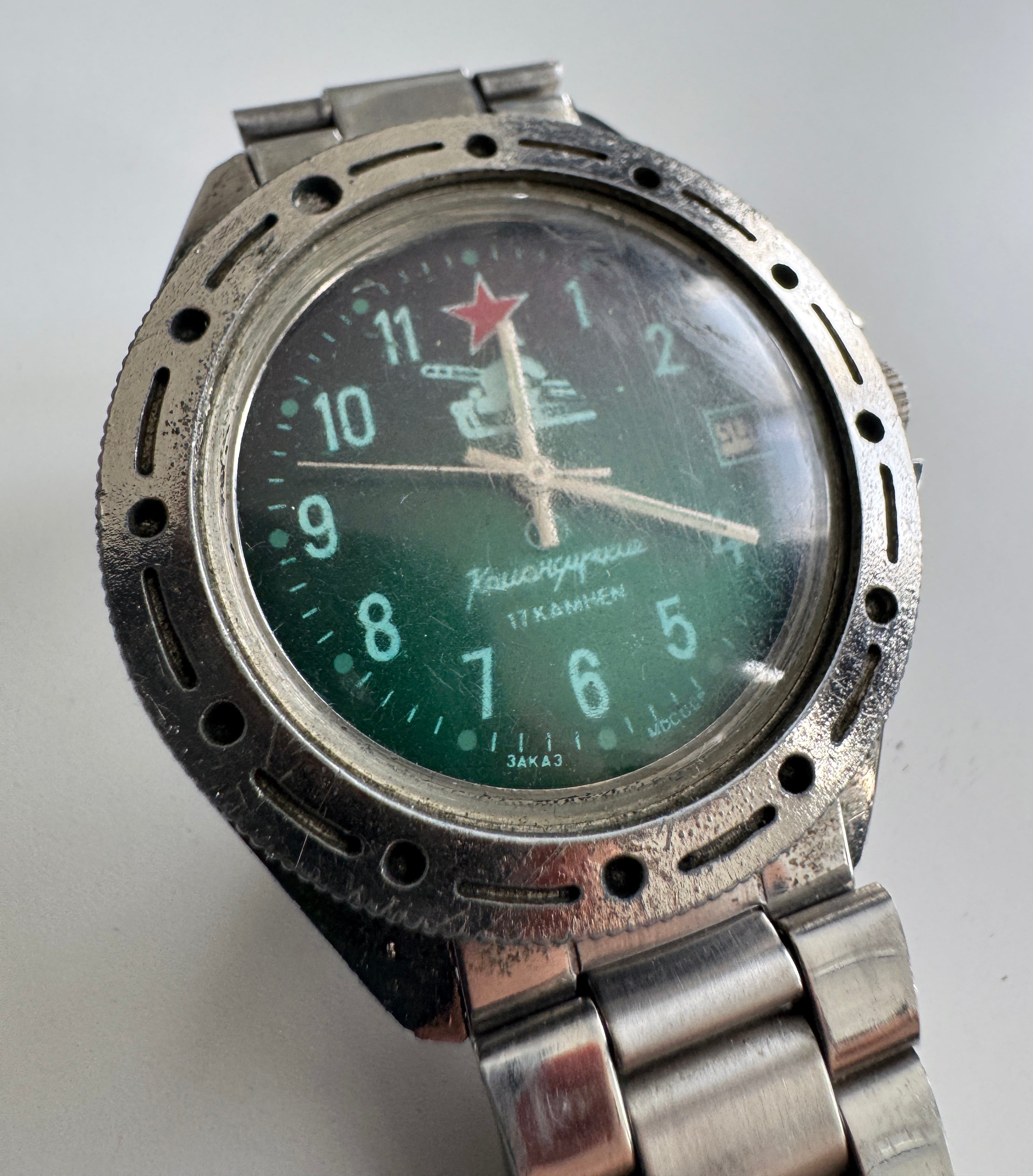 Trophy Russian special forces tankman soldier wristwatch Komandirskie Watch Russia army military relic Ukraine war 2022-2024 #14
