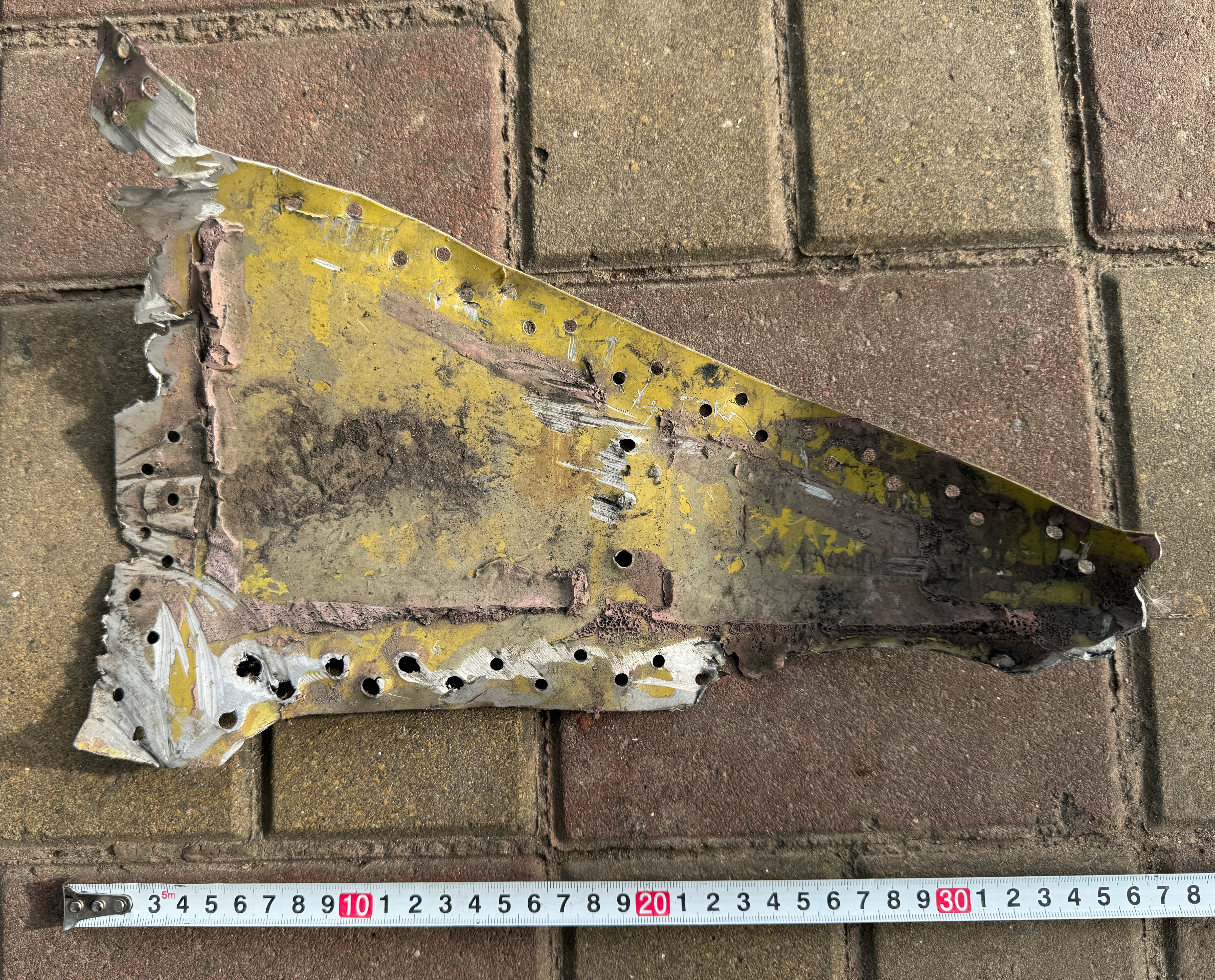Trophy part of the front-line supersonic fighter-bomber SU 34 russian shot down aviation russia Ukraine war #148