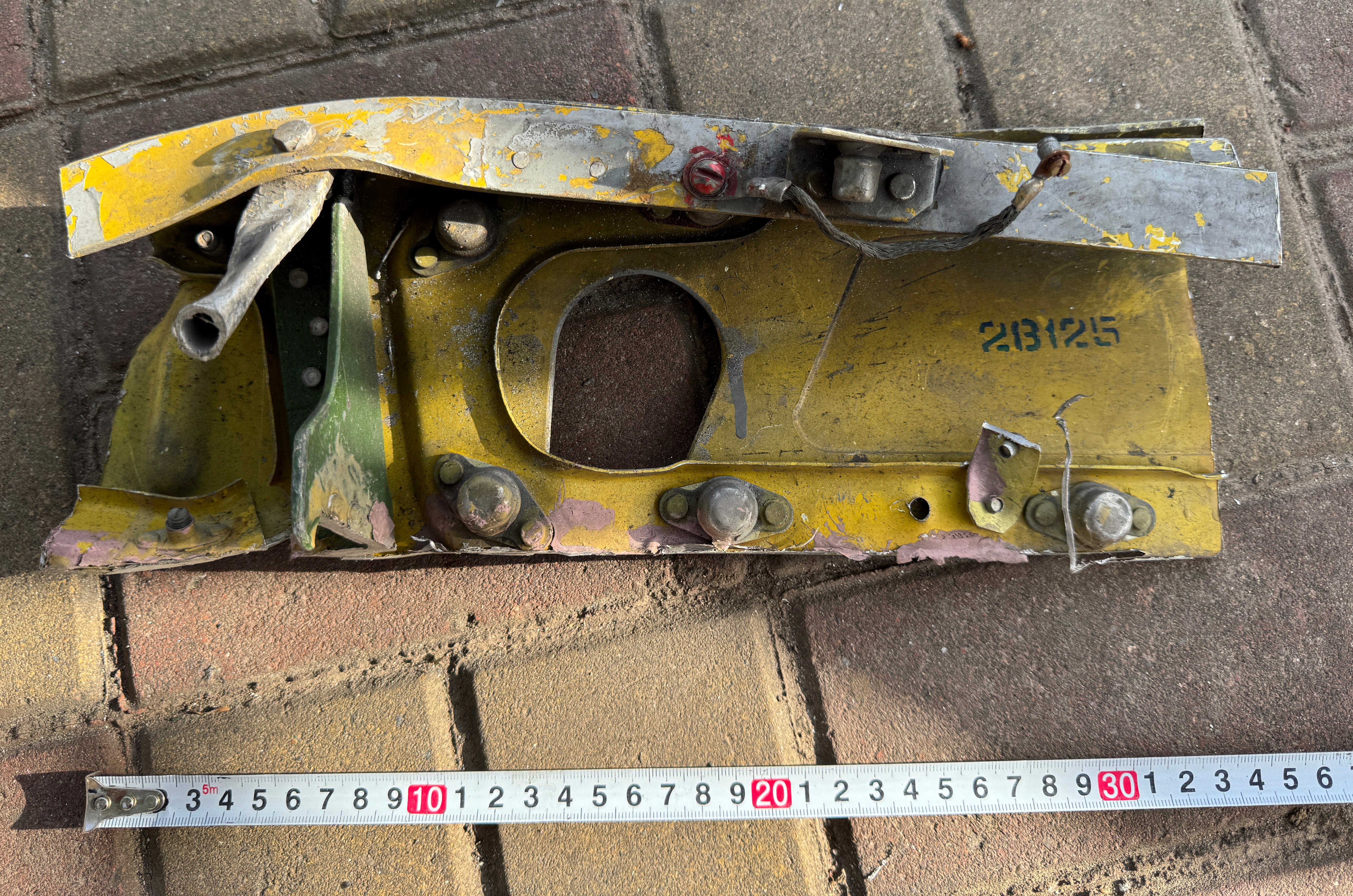 Trophy part of the front-line supersonic fighter-bomber SU 34 russian shot down aviation russia Ukraine war #170