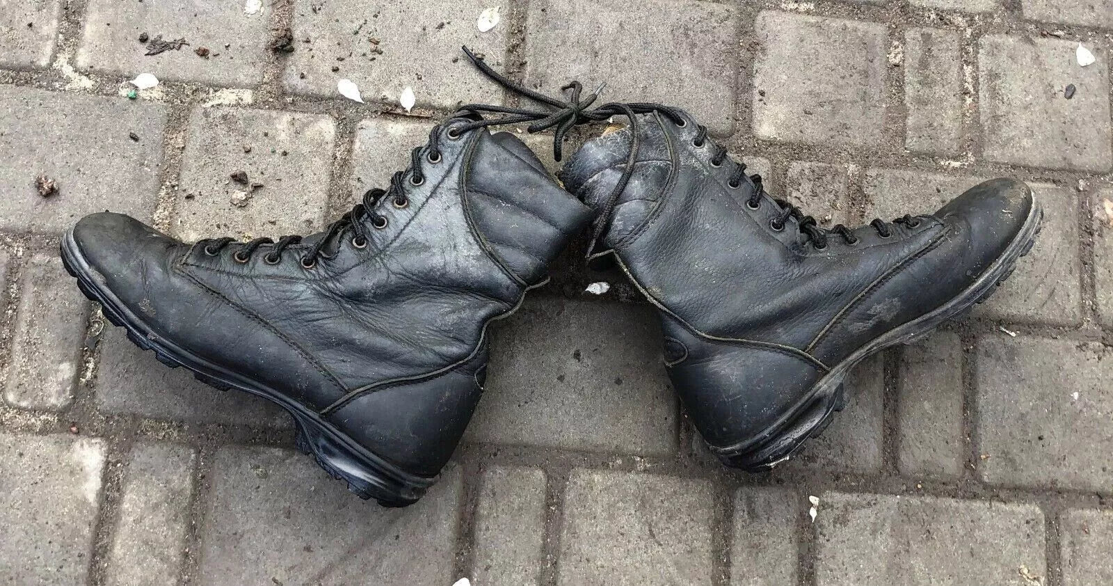 Trophy russian soldier combat boots uniform russia military army Ukraine war 2022-2024 #1
