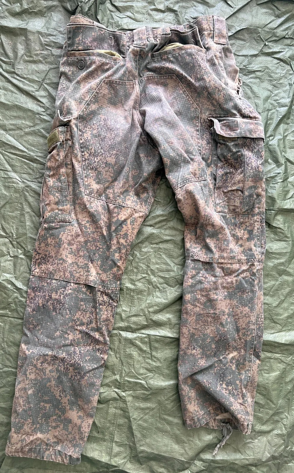Trophy russian soldier set uniform Special Forces Intelligence jacket patch costume pants camo EMR military army Russia Ukraine war 2022-2024