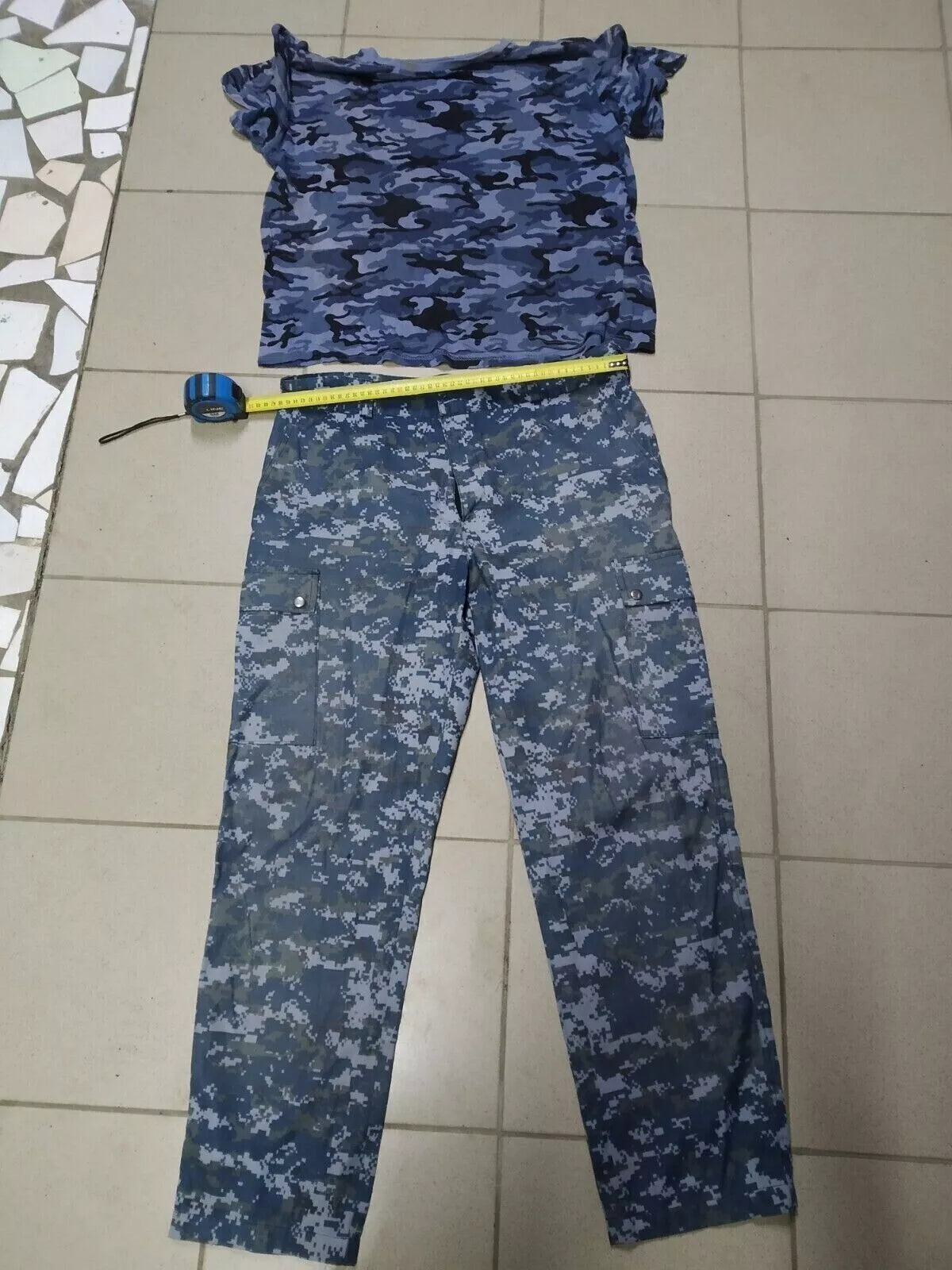 Trophy set soldier russian guard Kursk region patch uniform t-shirt pants camo military army Russia Ukraine war 2022-2025