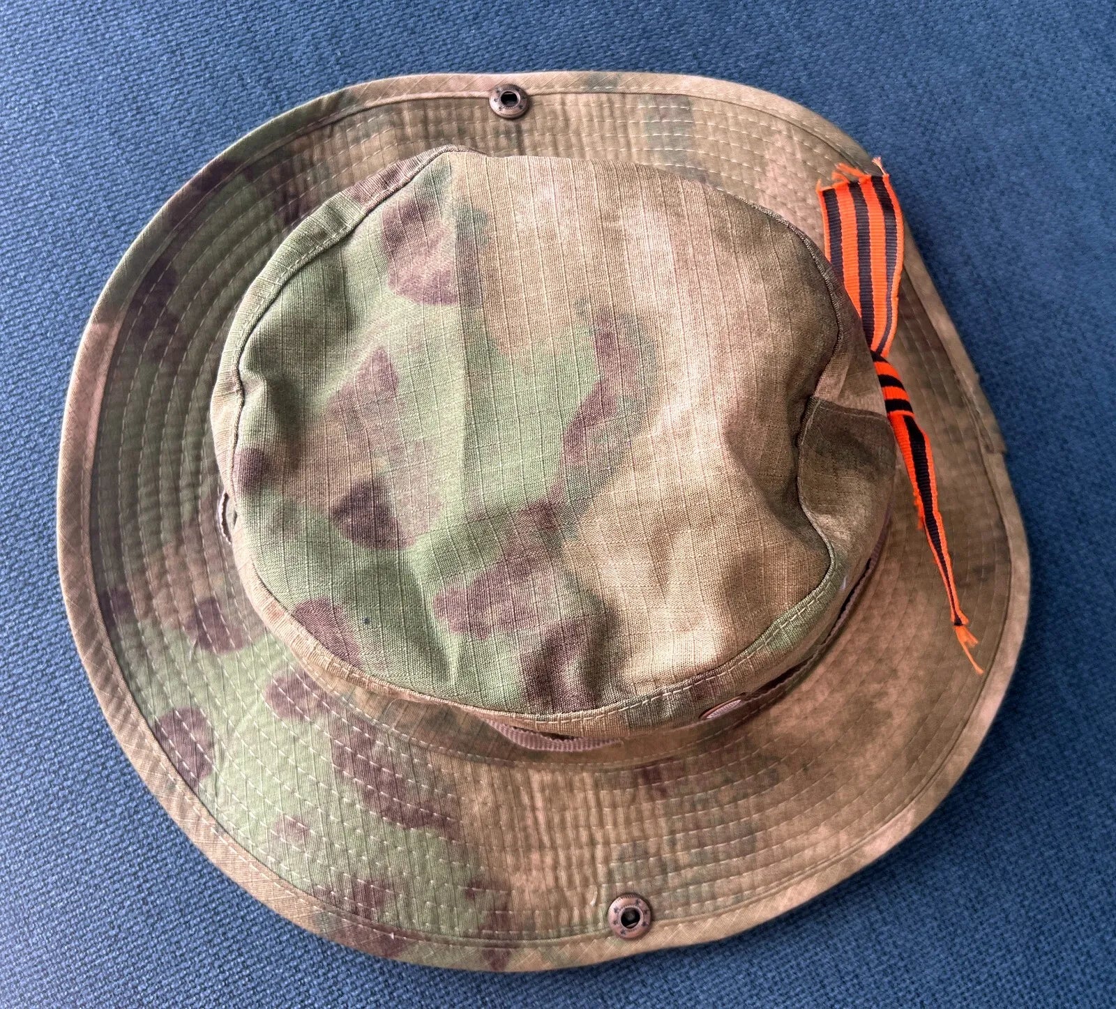 Trophy russian soldier uniform Kadyrovite Chechen cap hat ribbon camo moss military army Russia Ukraine war 2022-2024 rare