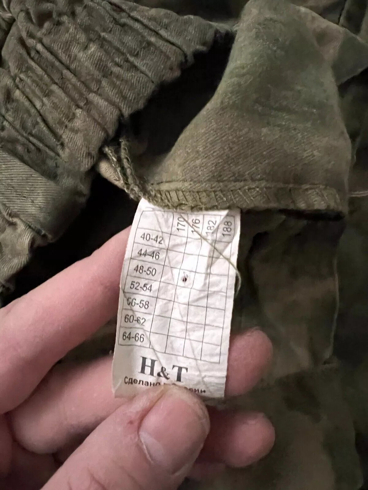 Trophy russian special forces soldier set uniform Kadyrovite Chechen jacket patch pants camo moss russia military army Ukraine war 2022-2024