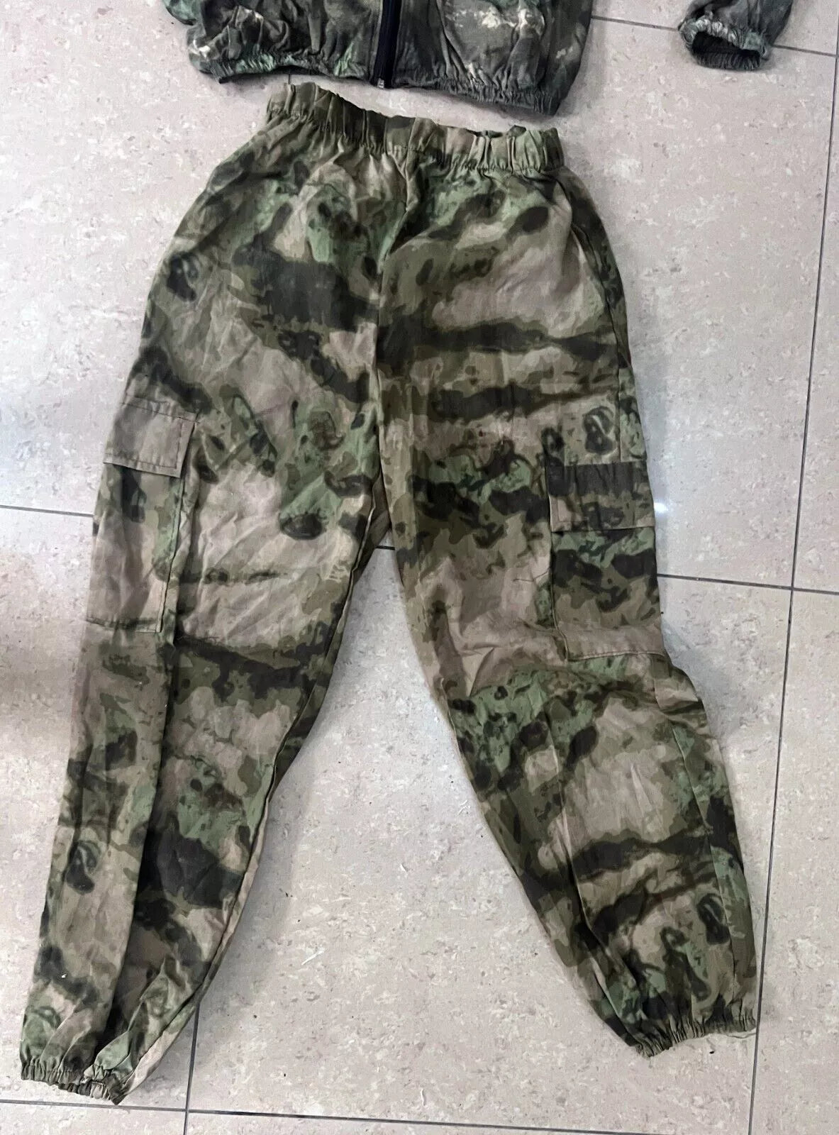 Trophy russian special forces soldier set uniform Kadyrovite Chechen jacket patch cap costume pants camo moss russia military army Ukraine war 2022-2024 #3