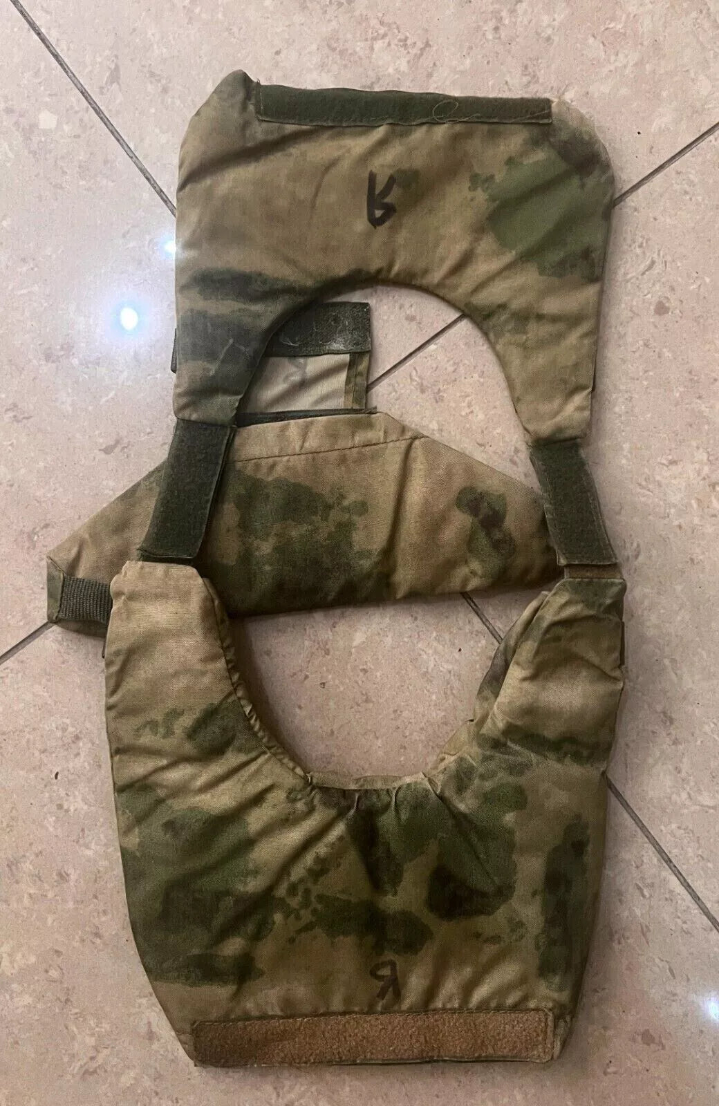 Trophy soldier set ammunition uniform Kadyrovite Chechen jacket vest neck protection patch uniform camo russian russia military army Ukraine war 2022-2024 rare