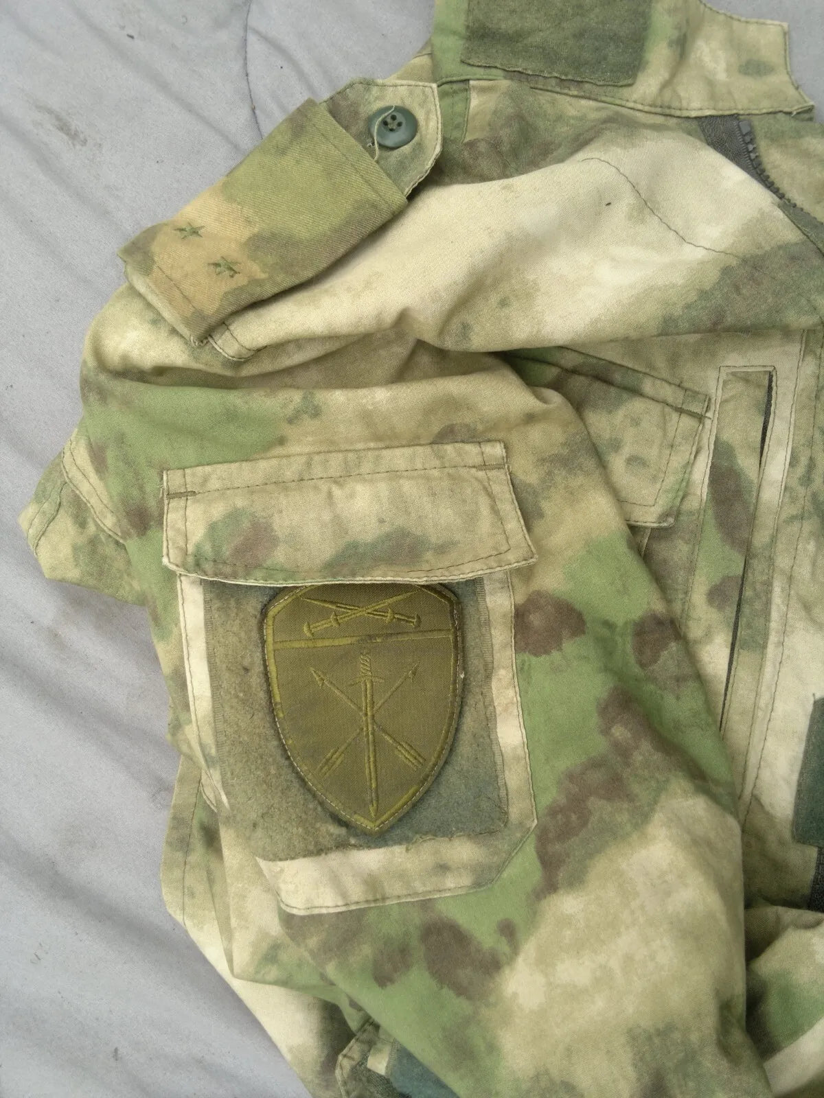 Trophy russian guard soldier uniform full set jacket pants patch cap camo moss russia military army Ukraine war 2022-2024