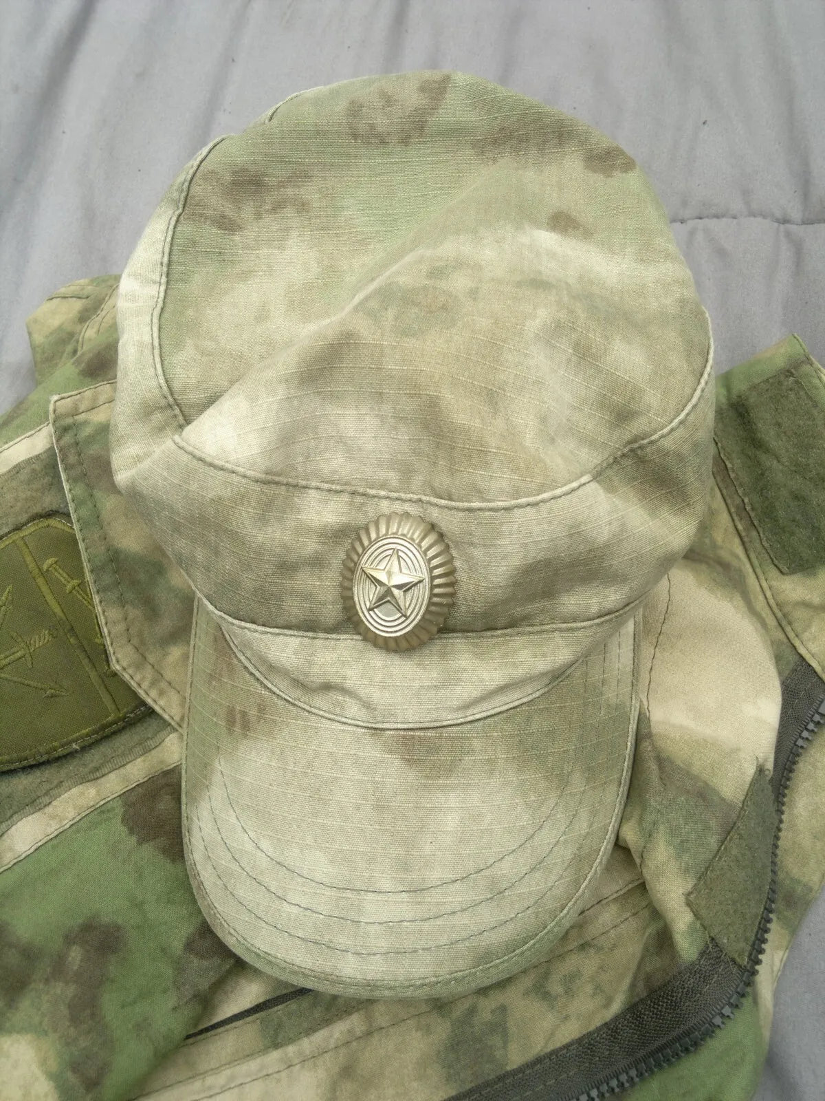 Trophy russian guard soldier uniform full set jacket pants patch cap camo moss russia military army Ukraine war 2022-2024
