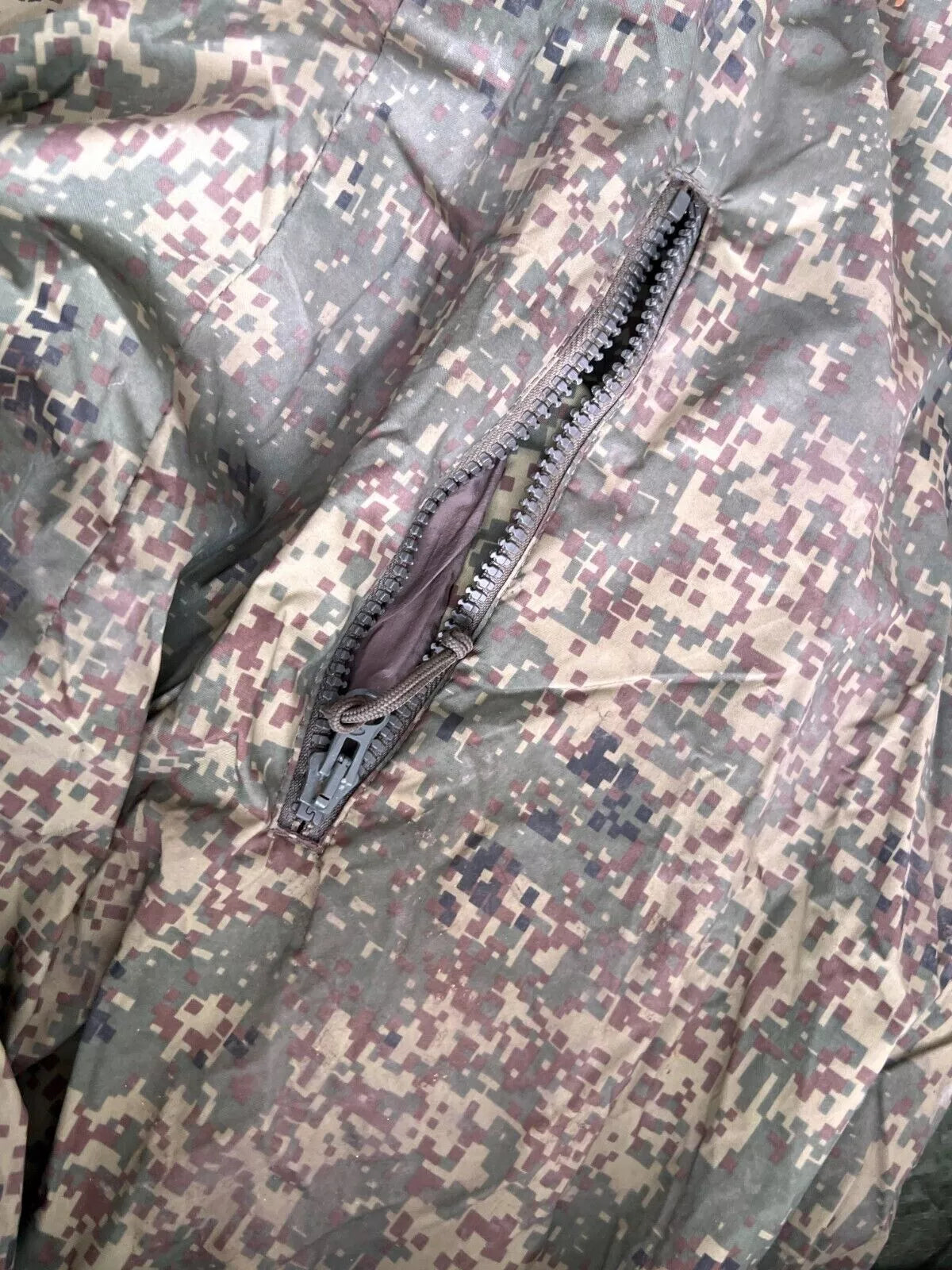 Trophy uniform sniper winter jacket bag patch camo russian russia military army Ukraine war 2022-2024