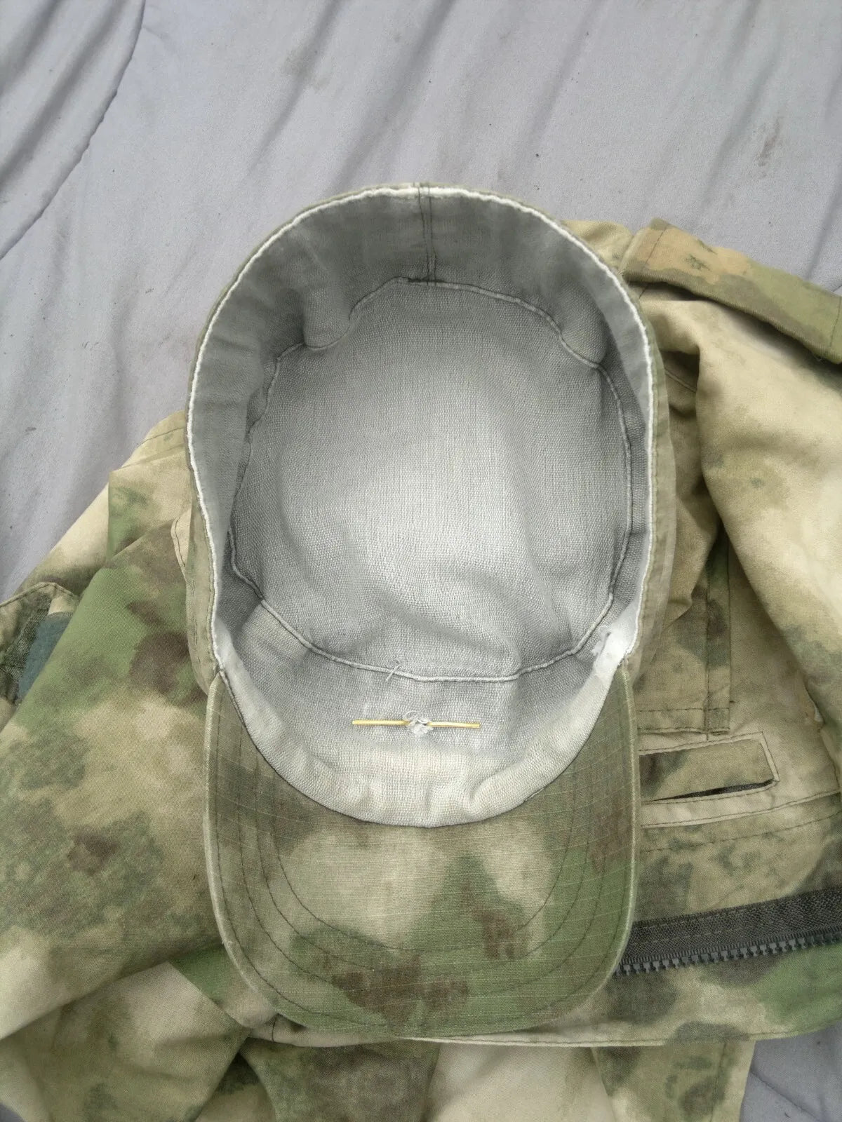 Trophy russian guard soldier uniform full set jacket pants patch cap camo moss russia military army Ukraine war 2022-2024
