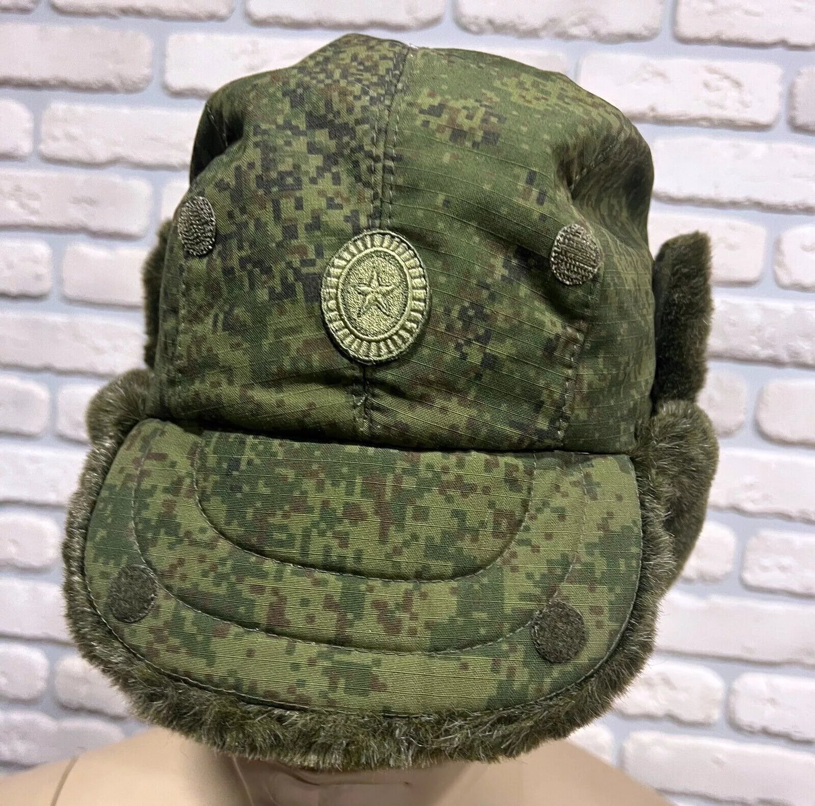 Trophy russian soldier winter cap-ear hat ushanka uniform russia military army Russia Ukraine war 2022-2024