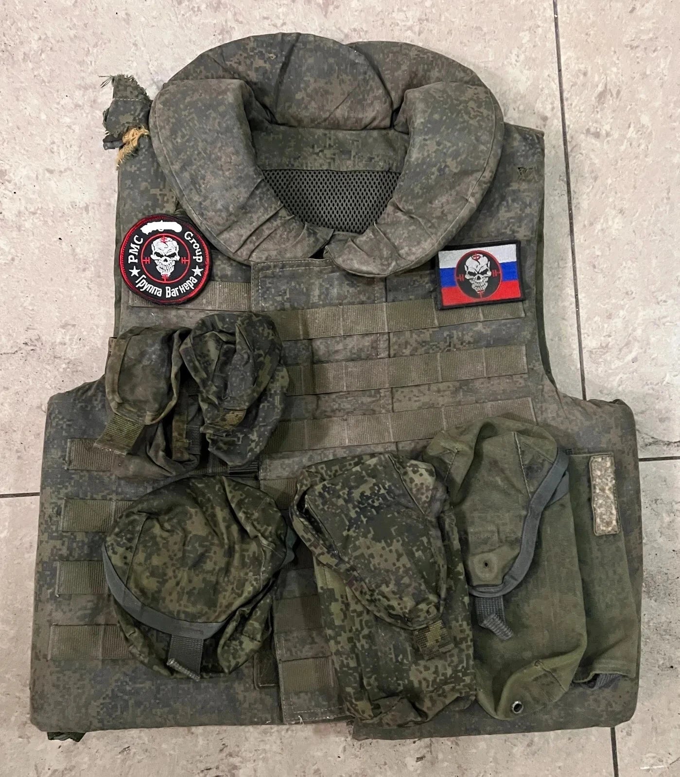 Trophy PMC soldier ammunition vest 6B48 patch pouch camo russian russia military army Ukraine war 2022-2024