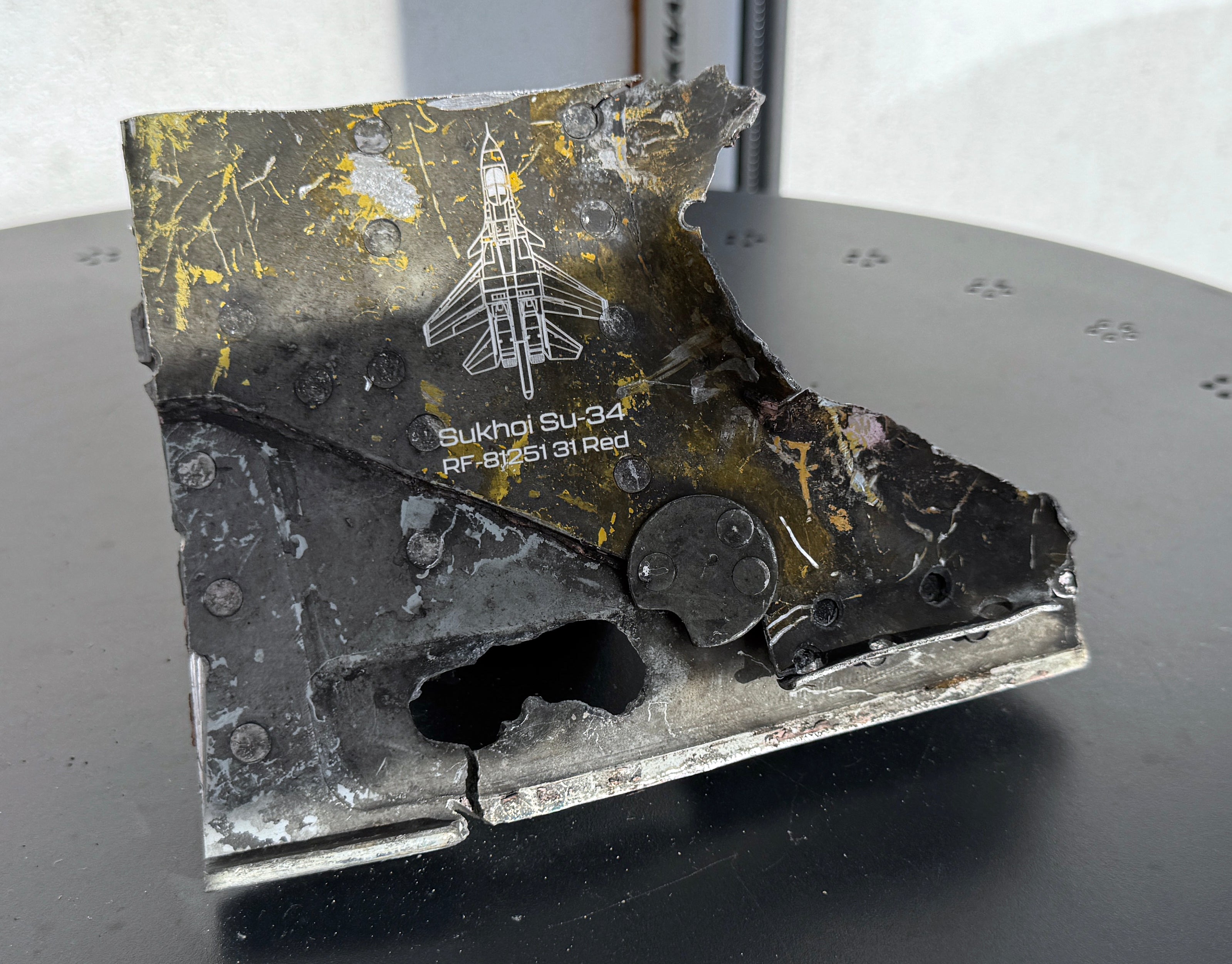 Trophy part of the front-line supersonic fighter-bomber SU 34 russian shot down aviation russia Ukraine war #149